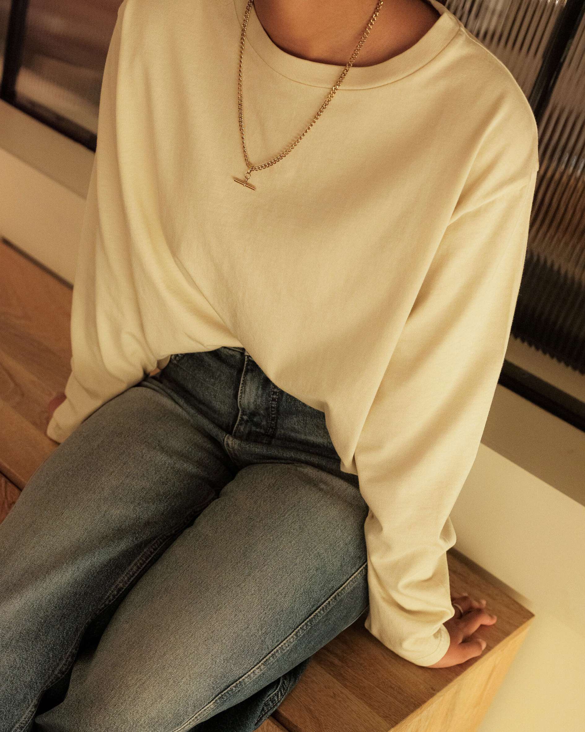 Cropped_t-shirt_in_vanilla