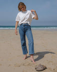 Flattering off-white cropped t-shirt-Sophie Hellyer - beach