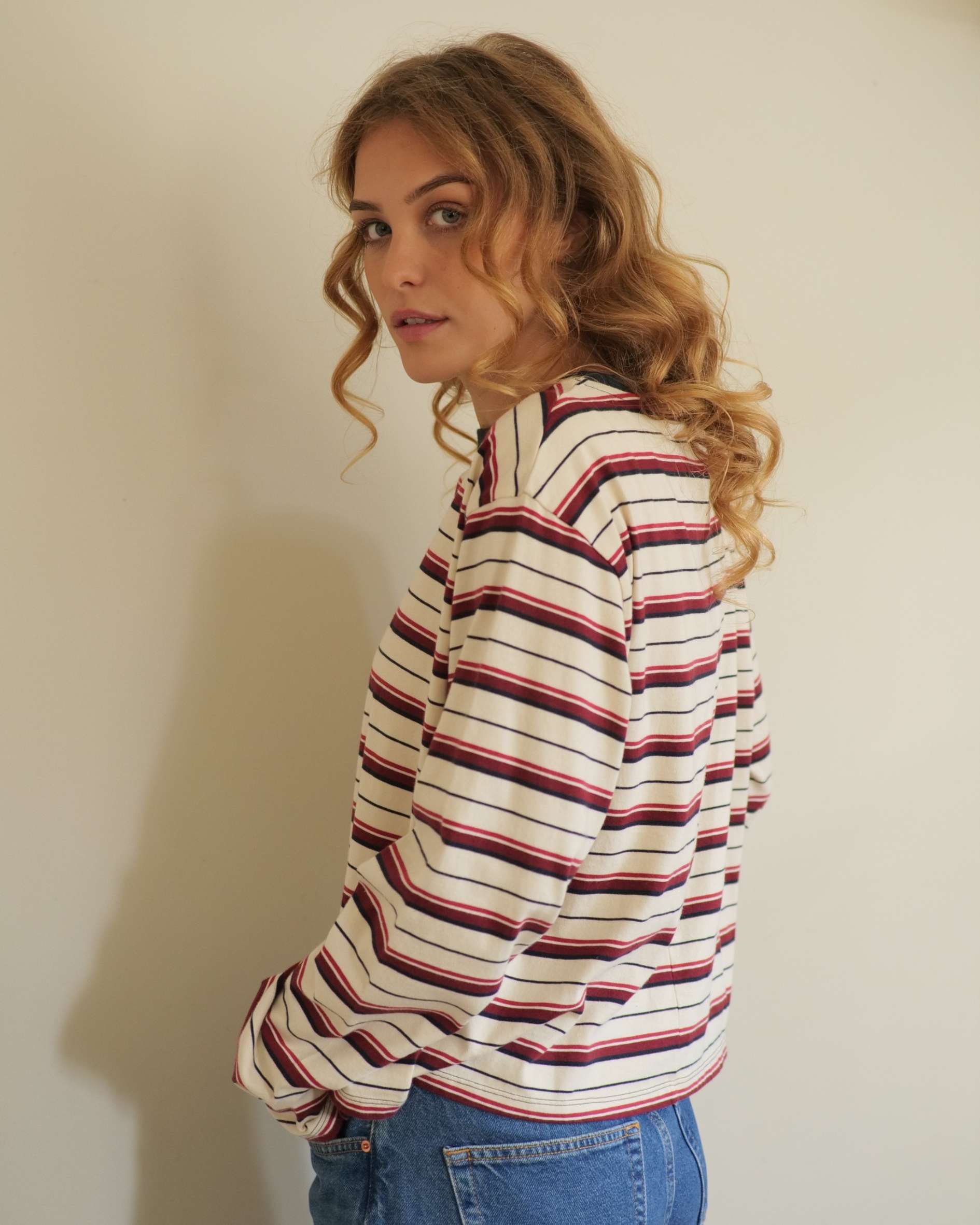 Long_sleeved_cropped_t-shirt