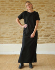 Shop_semi-fitted_black_dress_in_regular_and_petite