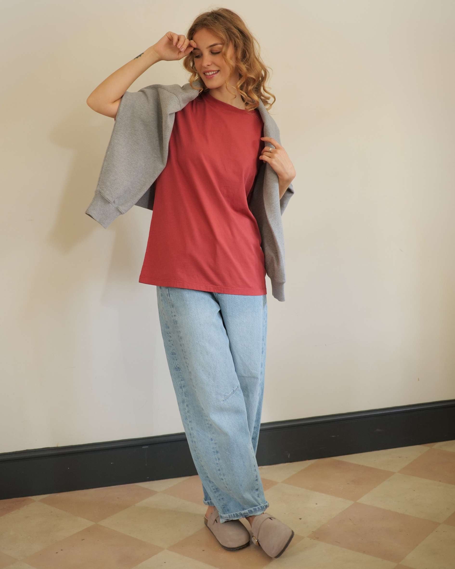 Terra_red_organic_cotton_boyfriend_t-shirt