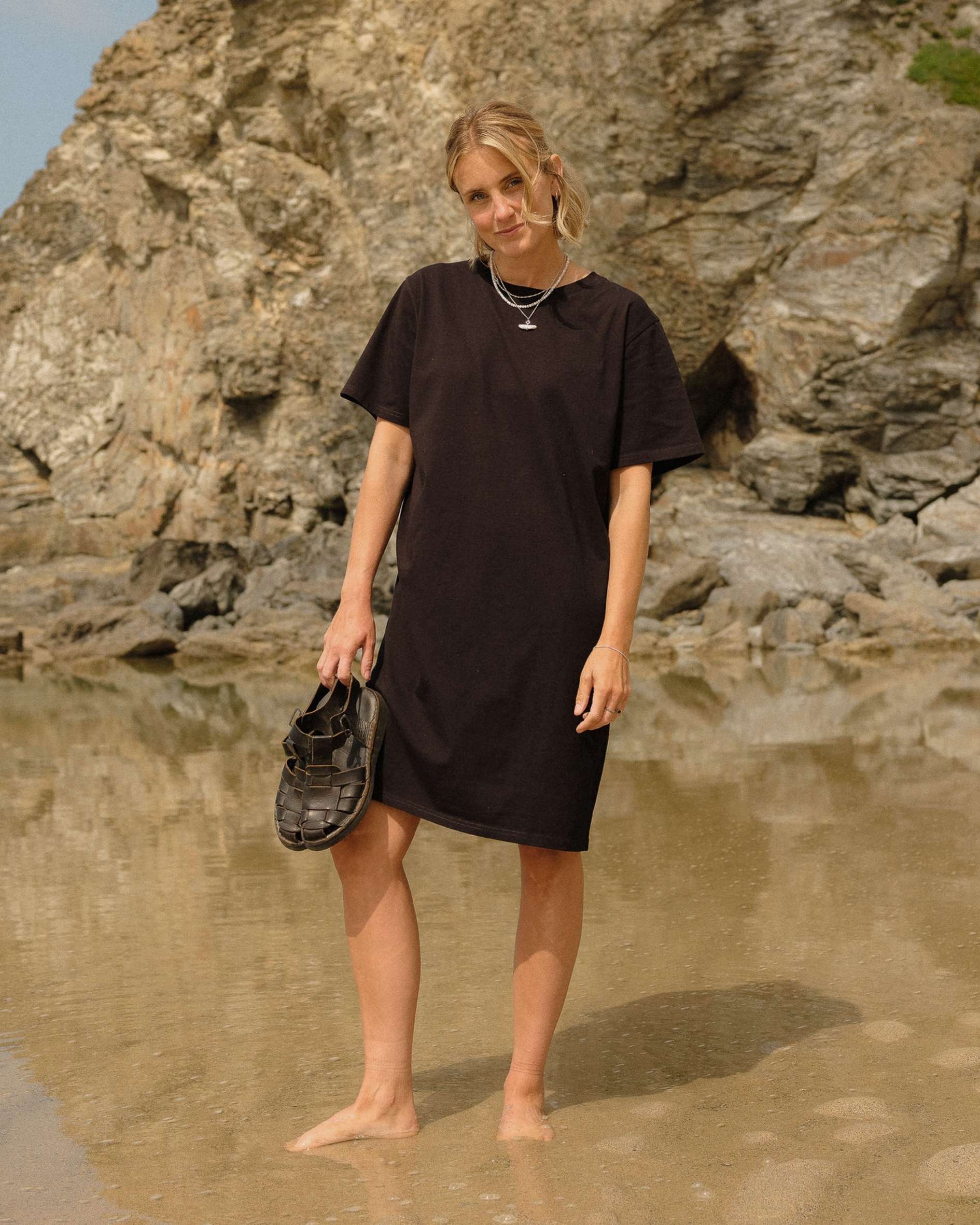 Emma Organic Cotton Black T-Shirt Dress | Ivy Clothing Emma Organic Cotton Black T-Shirt Dress | Ivy Clothing
