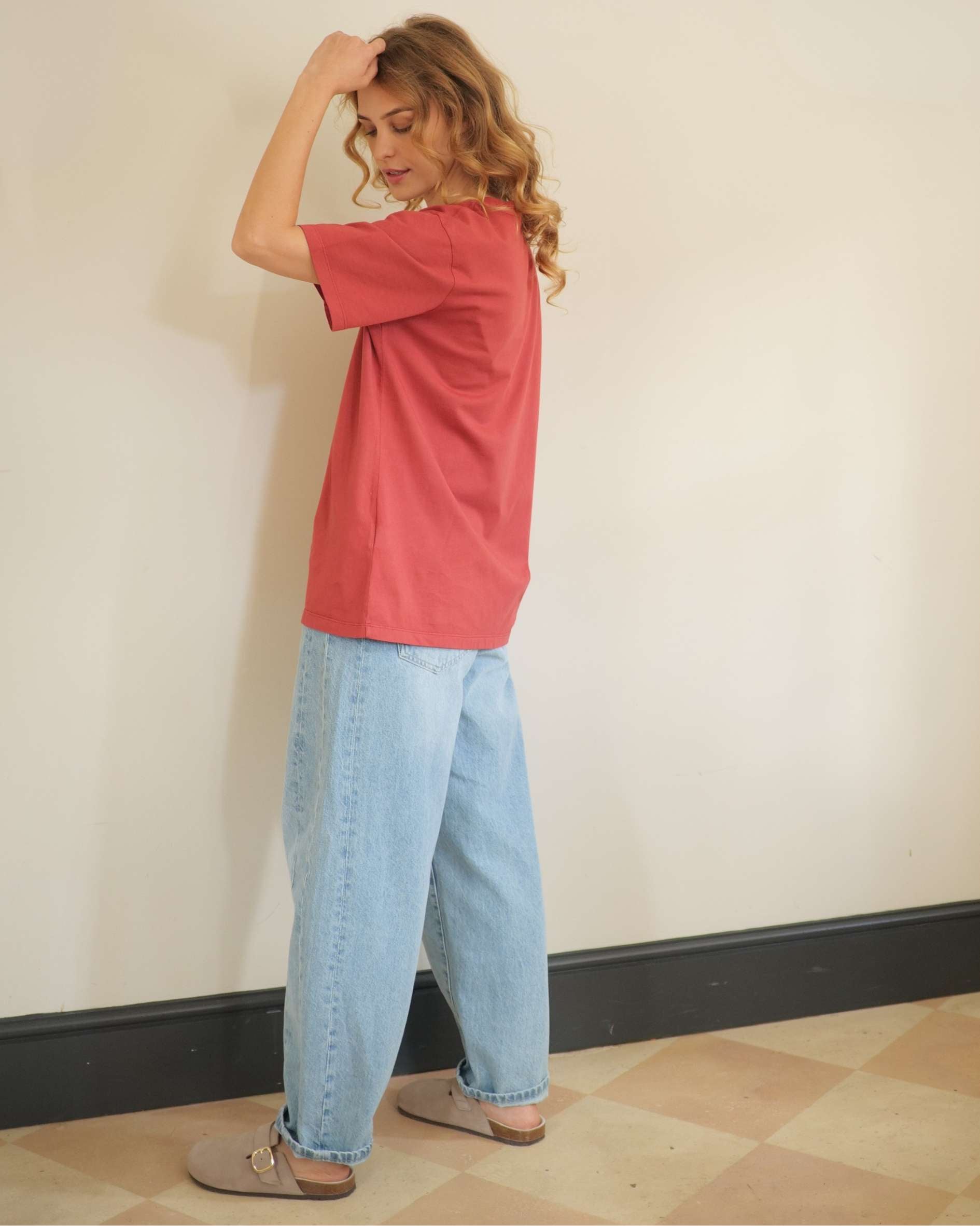 Terra_red_organic_cotton_boyfriend_t-shirt