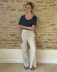 short sleeved scoop neck t-shirt