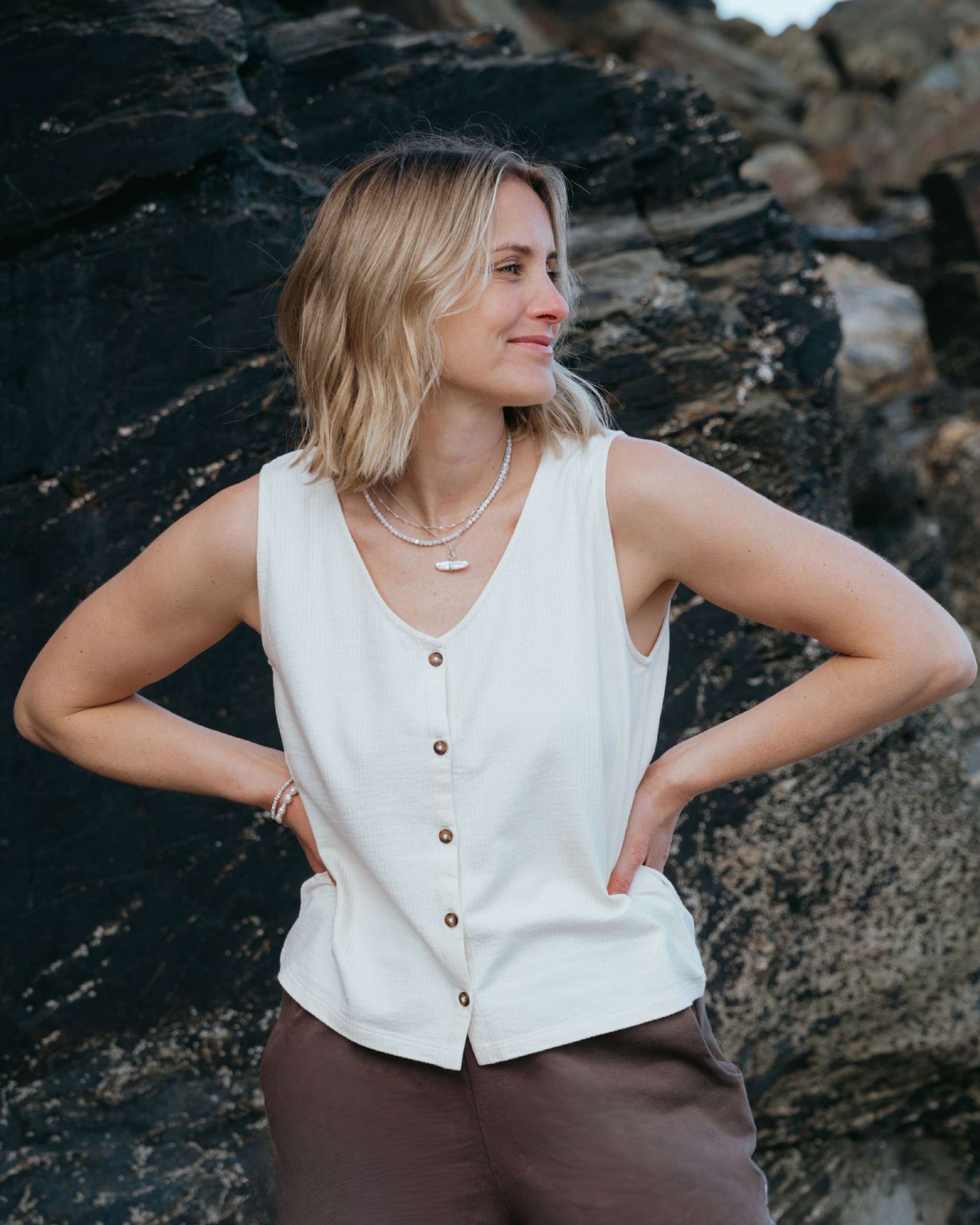 Anna organic cotton ecru button vest short set