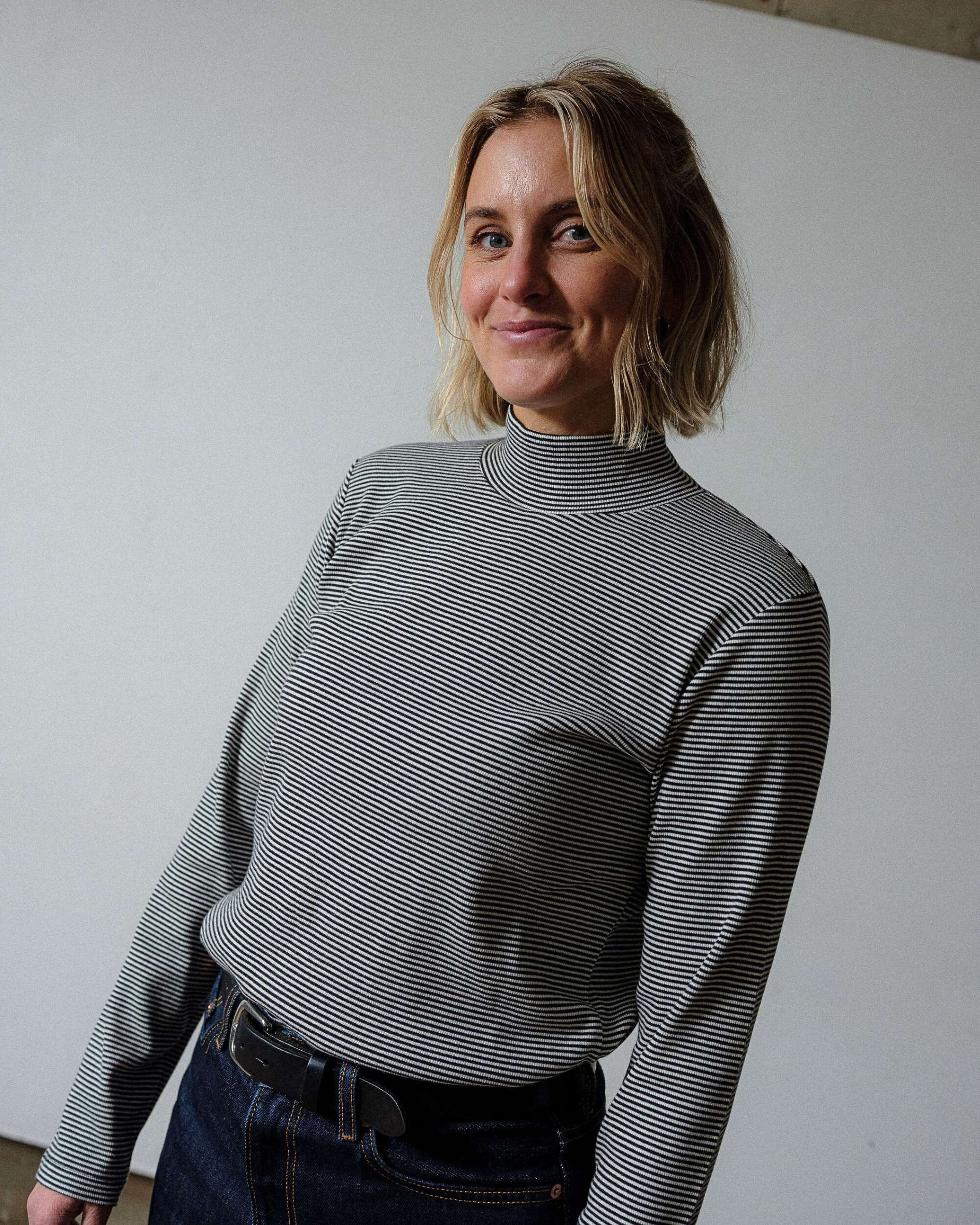 Black_and_white_stripe_funnel_neck_top