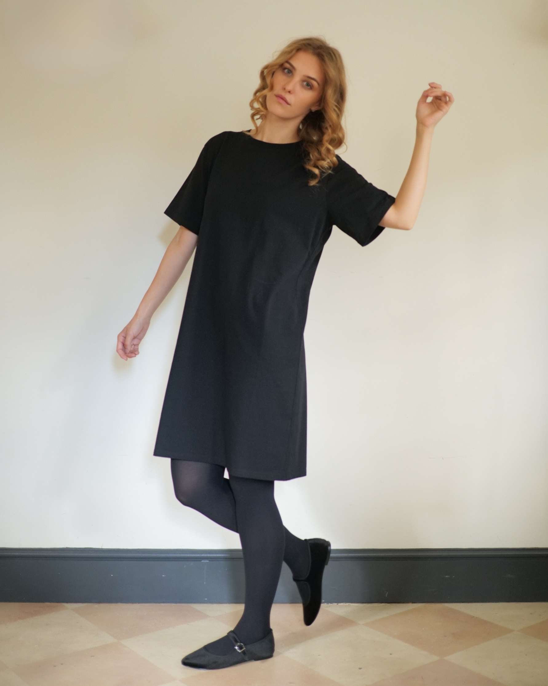 Black_t-shirt_mini_dress_in_organic_cotton
