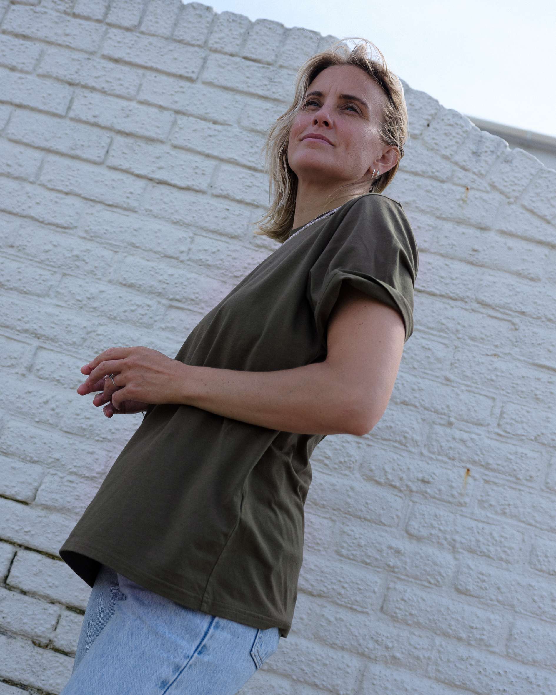 Boyfriend_fit_t-shirt_in_dark_olive