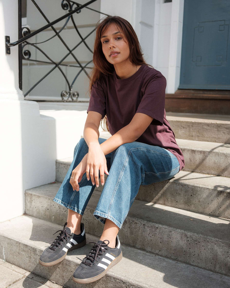 Boyfriend fit t-shirt in plum organic cotton