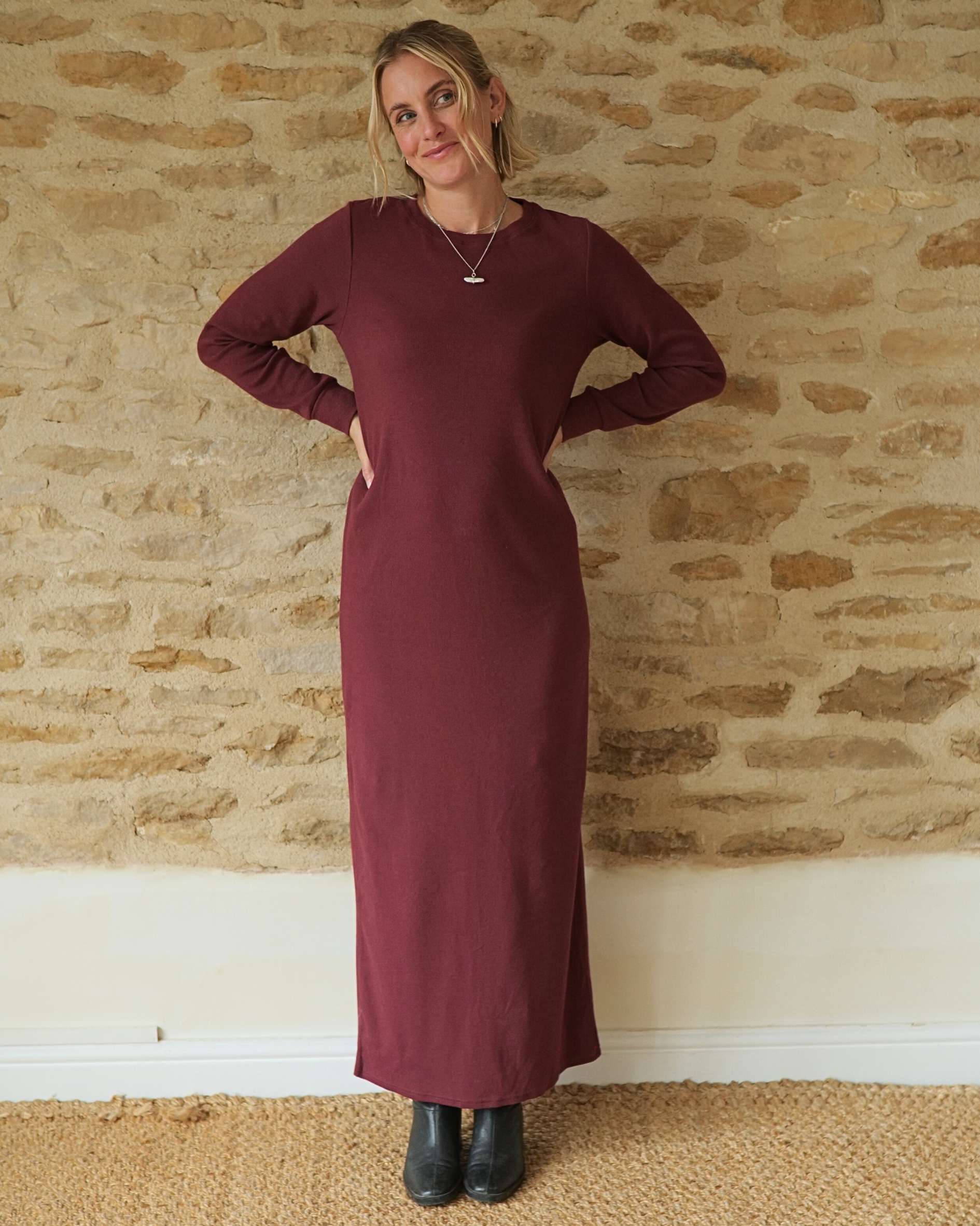 Burgundy_red_ribbed_semi-fitted_dress