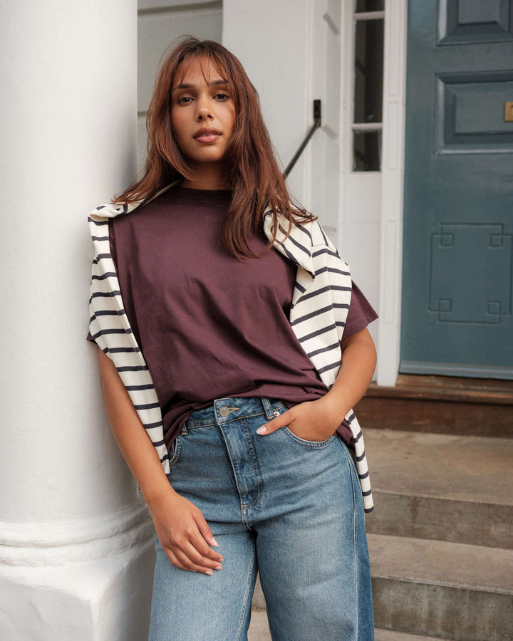 Crew neck t-shirt in plum purple colour