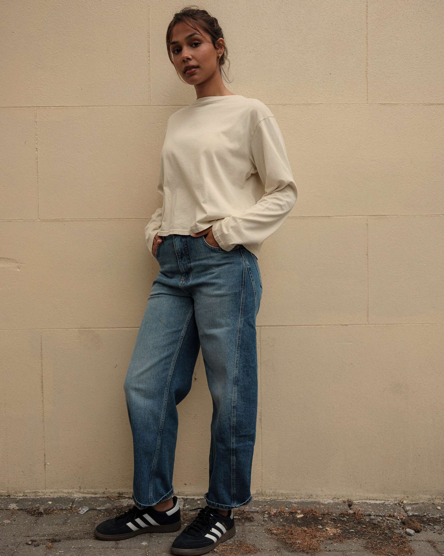 Cropped_long_sleeve_t-shirt_in_vanilla