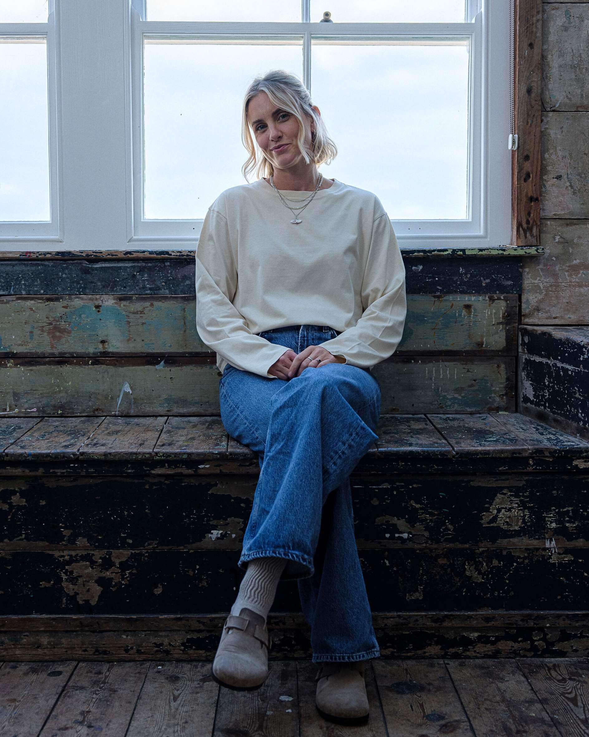 Cropped_organic_cotton_t-shirt_in_vanilla