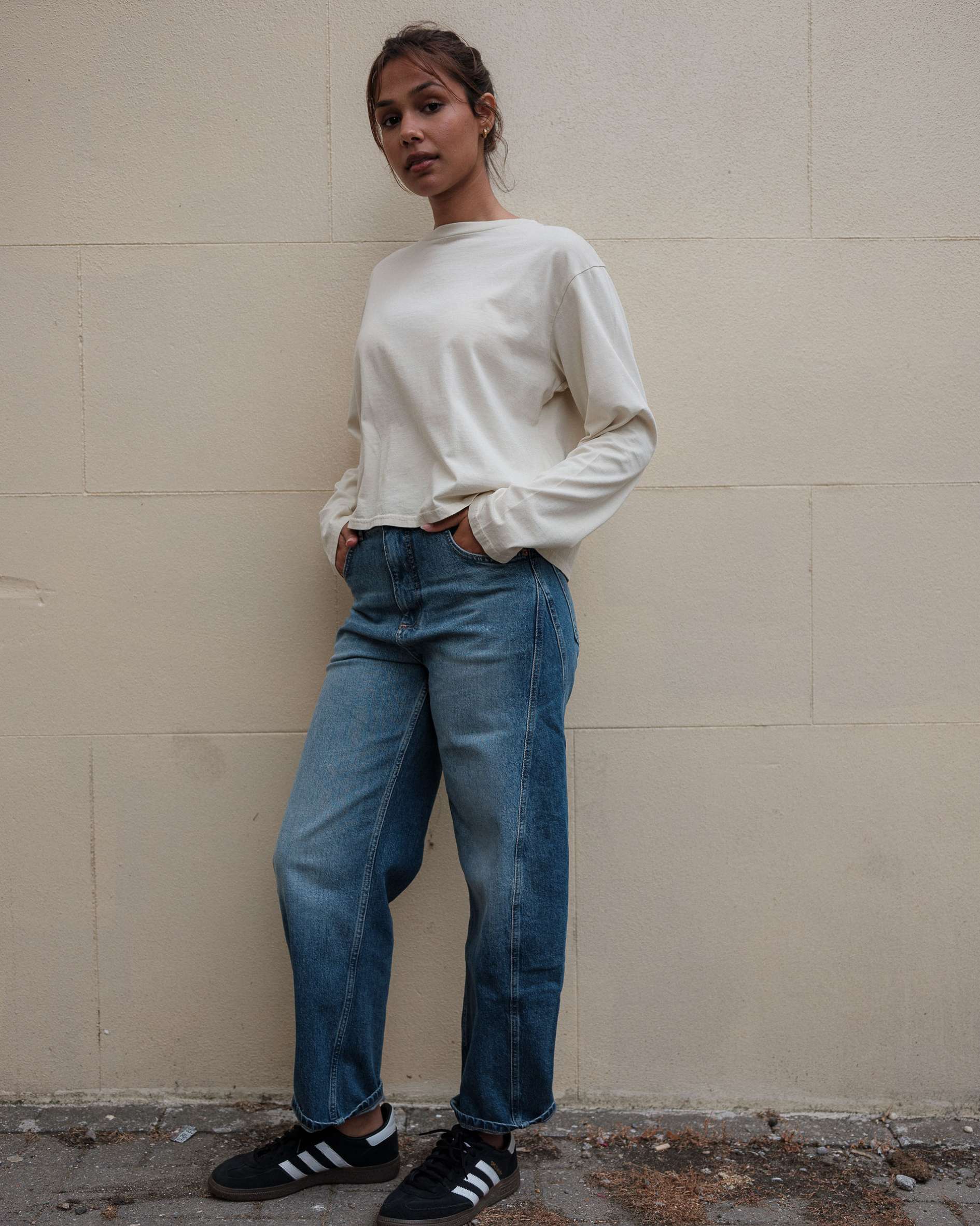 Cropped long sleeve t-shirt in vanilla