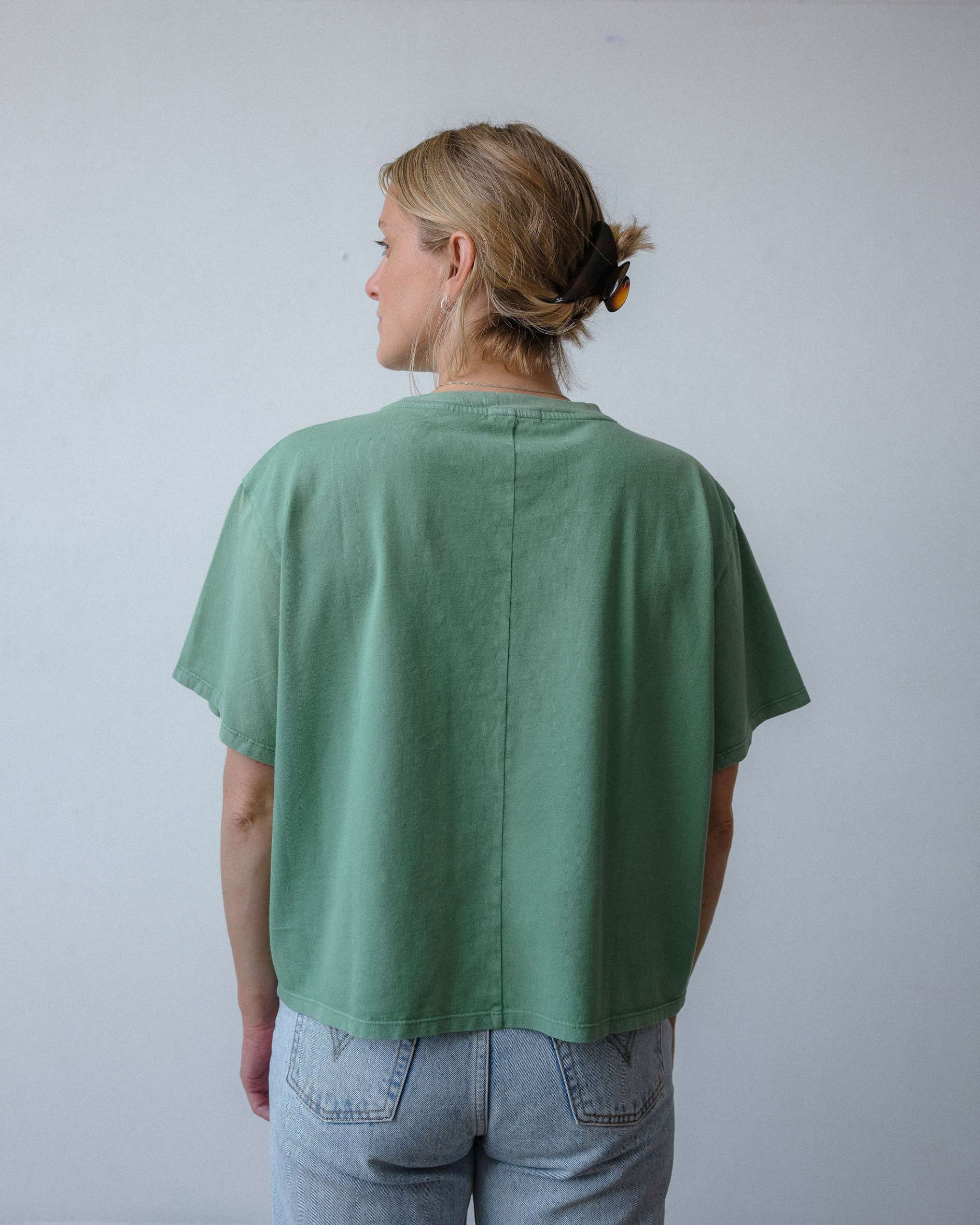 Green organic cotton cropped t-shirt - Sophie Hellyer - back