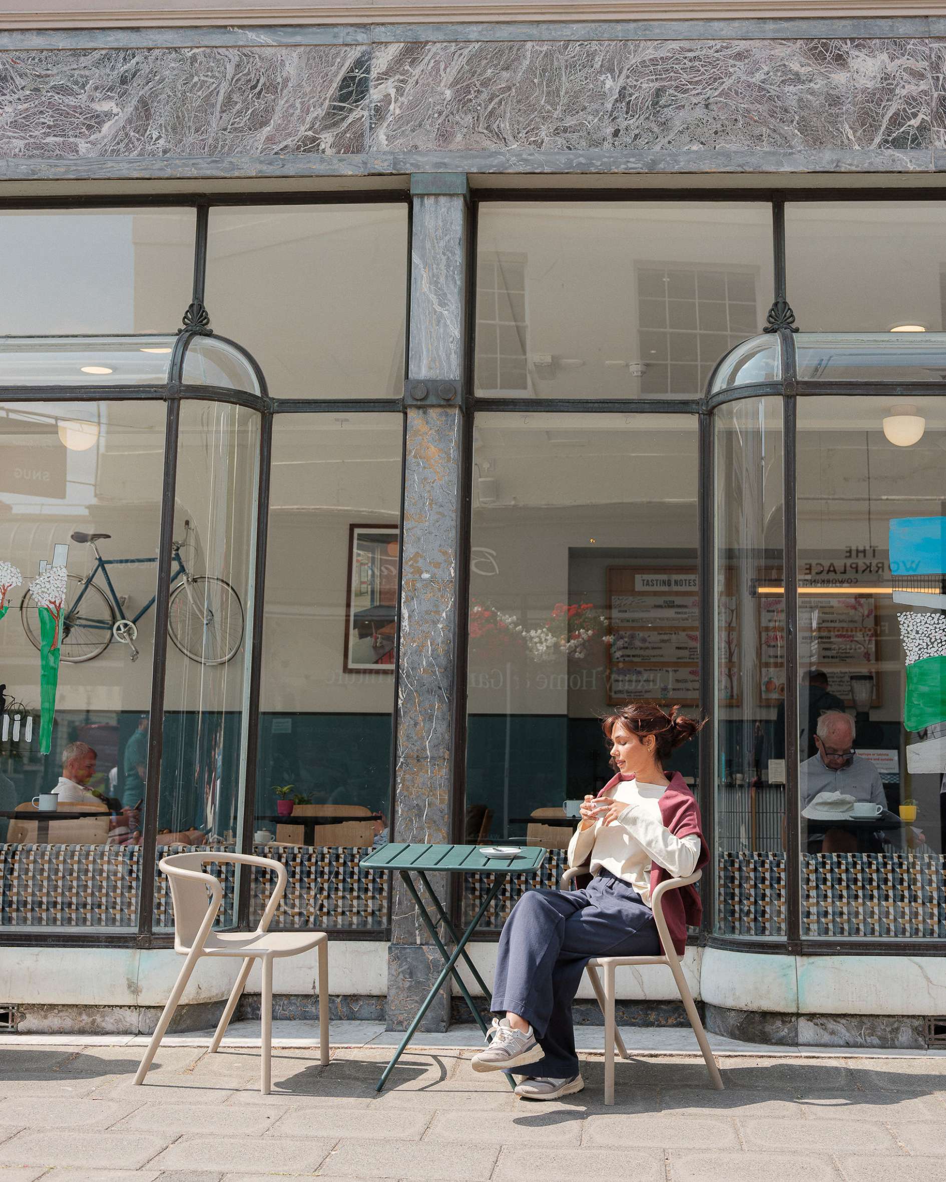 Kate joggers in cafe scene