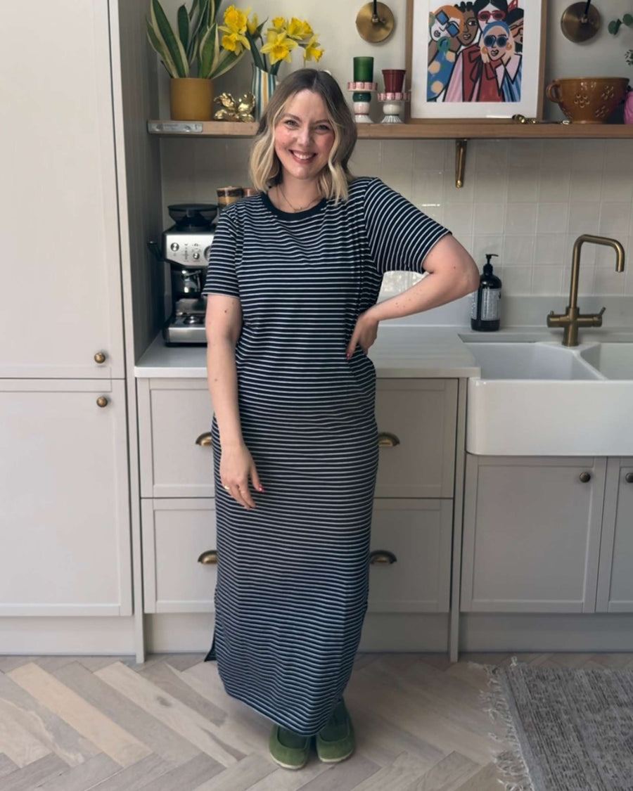 Leanne_wears_Elle_Navy_Stripe_t-shirt_dress