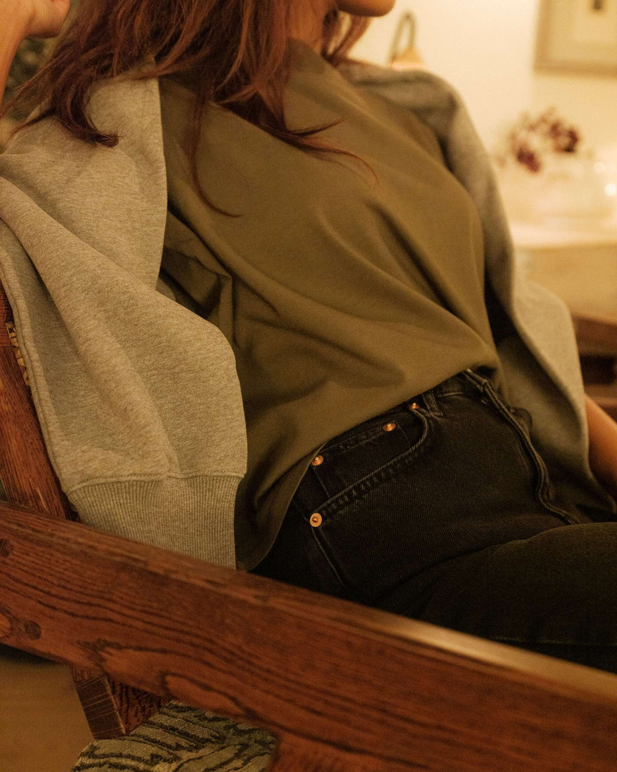 Organic cotton t-shirt in dark olive