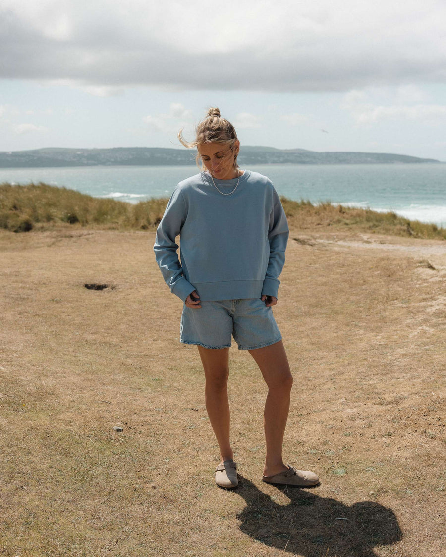 Premium_blue_sweatshirt_with_shorts