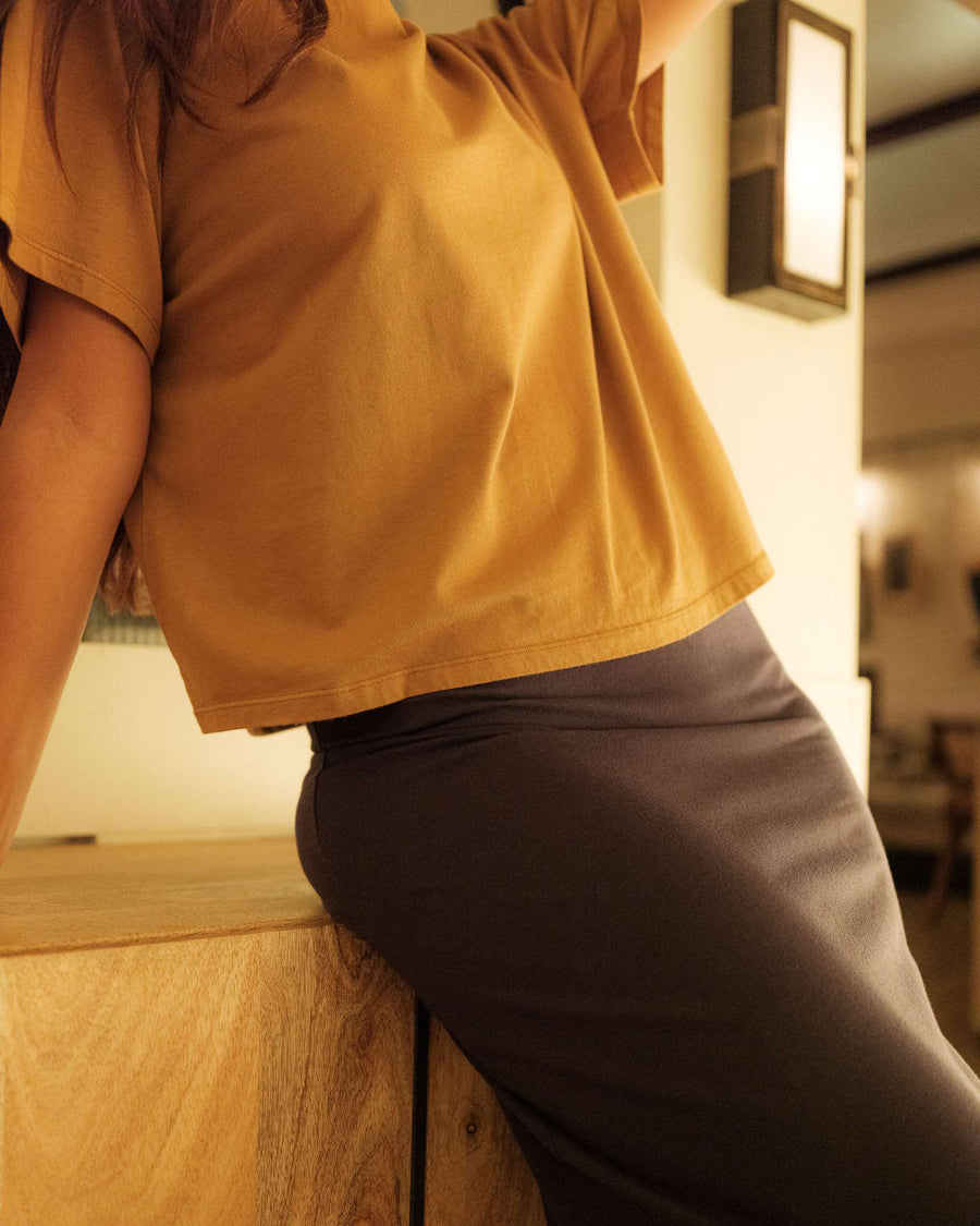 Quality_cropped_toffee_t-shirt_with_skirt