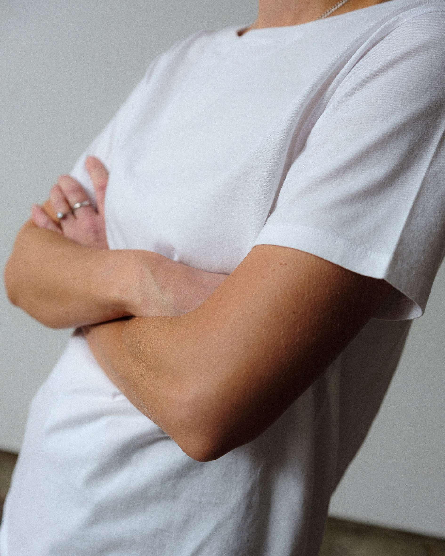 Quality_organic_cotton_white_womens_t-shirt