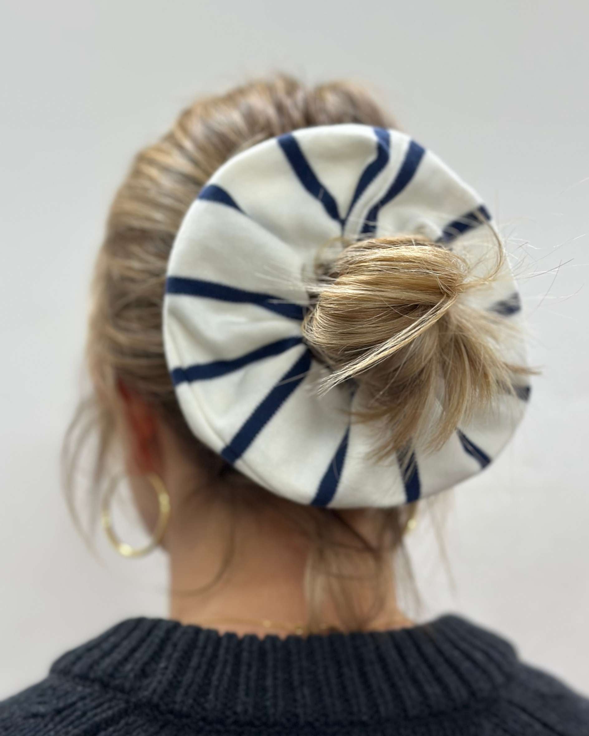 Scrunchies_and_clothes_for_gifting_and_presents