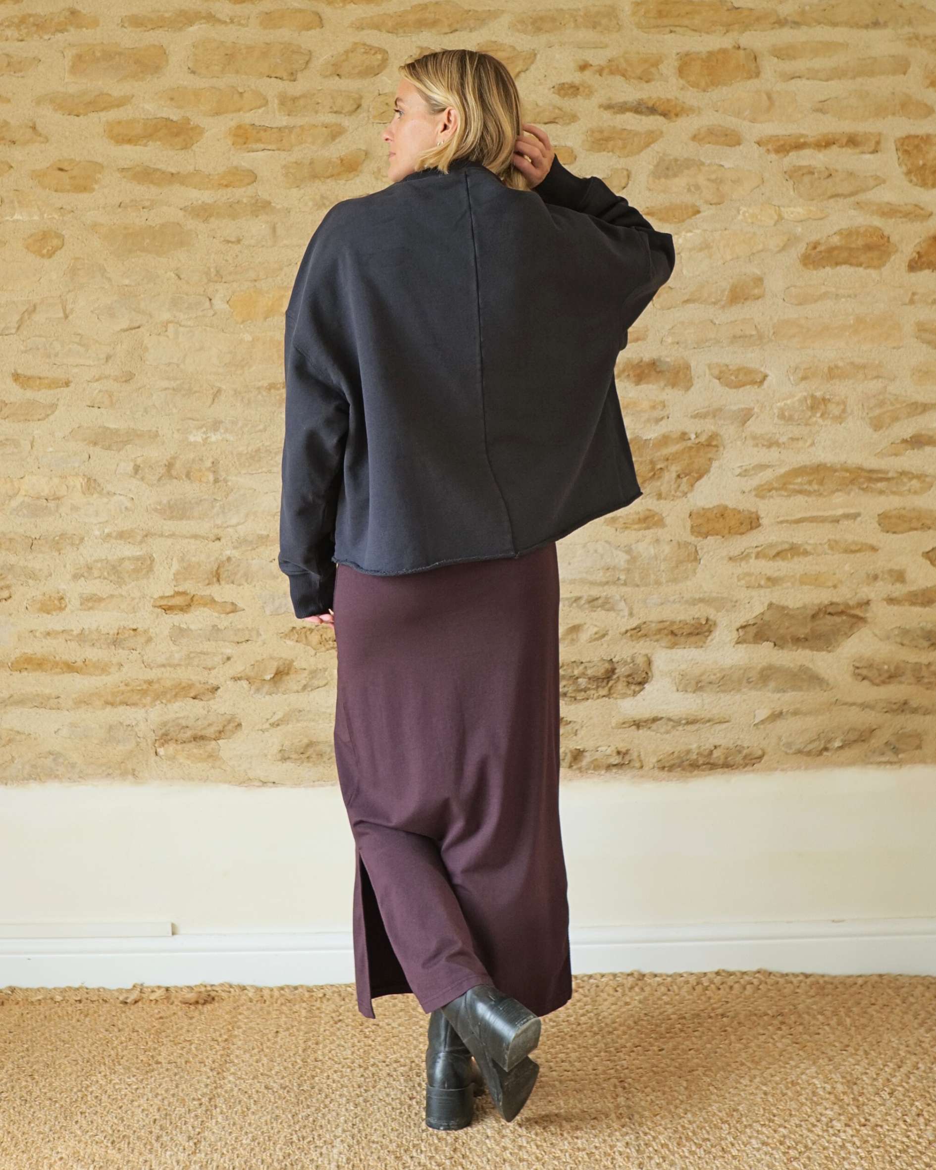 Shop_easy_to_wear_plum_coloured_skirt