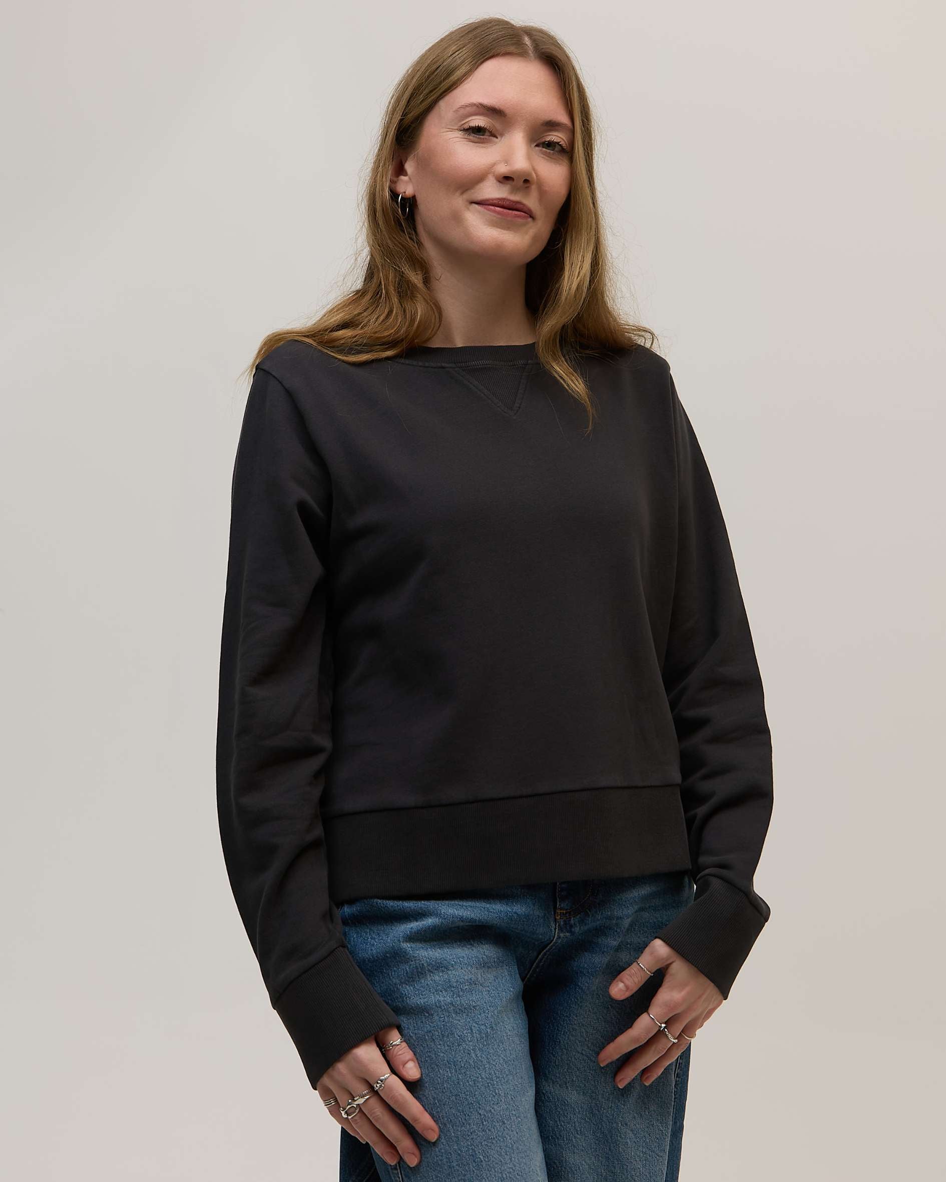 Short_length_sweatshirt_in_slate_grey_organic_cotton