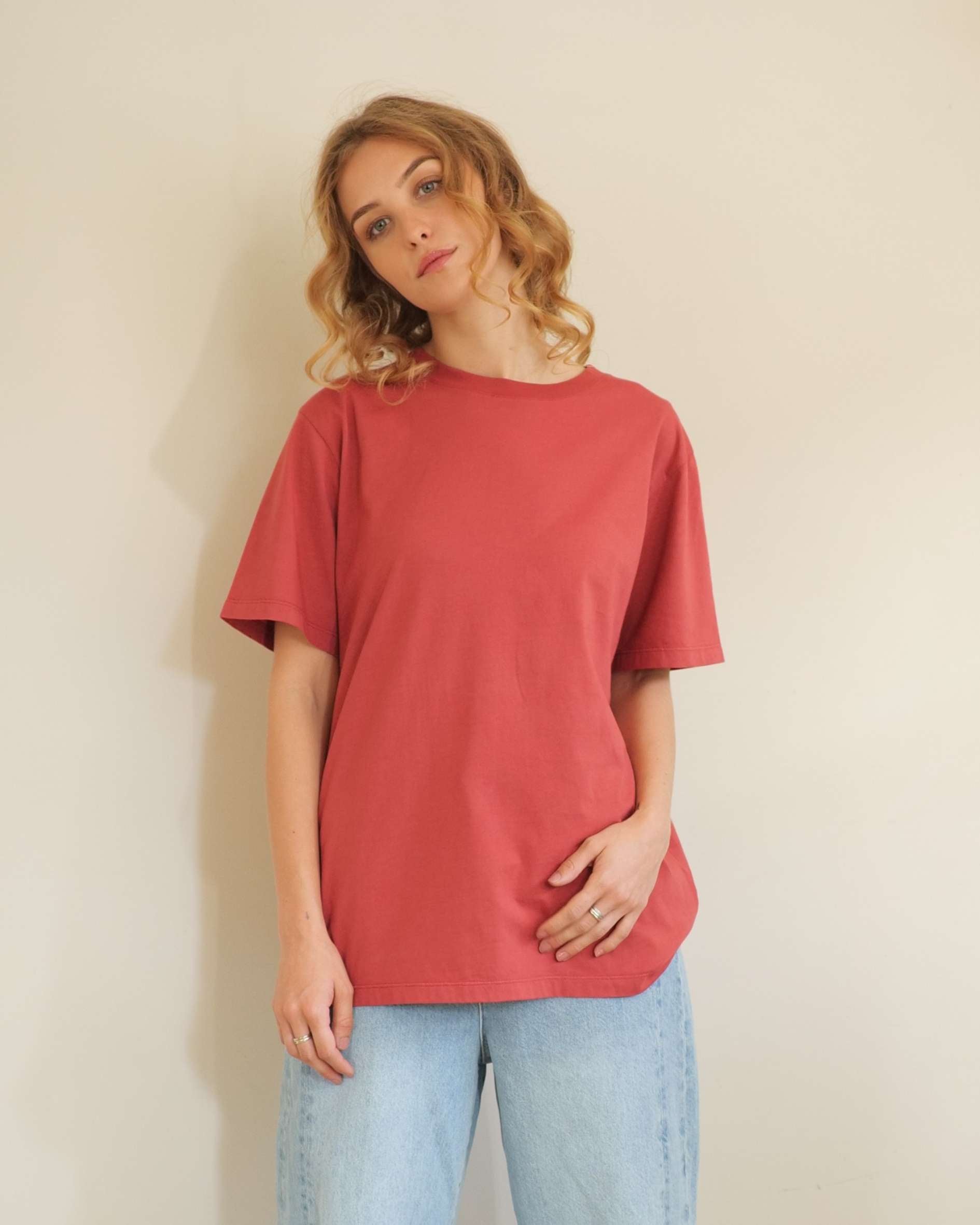 Soft_red_terra_t-shirt_for_autumn