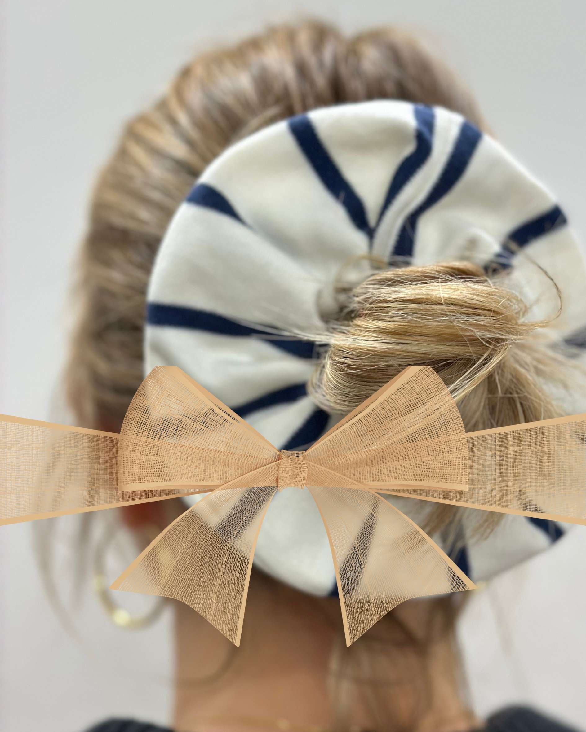 Timeless_gifts_under_20_-_scrunchie