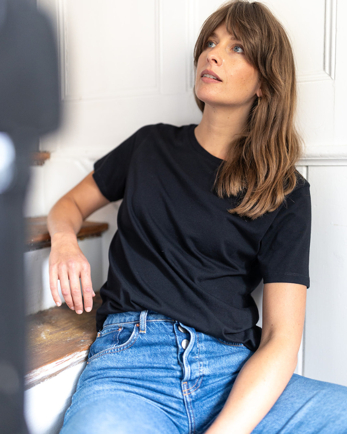 organic cotton black t shirt