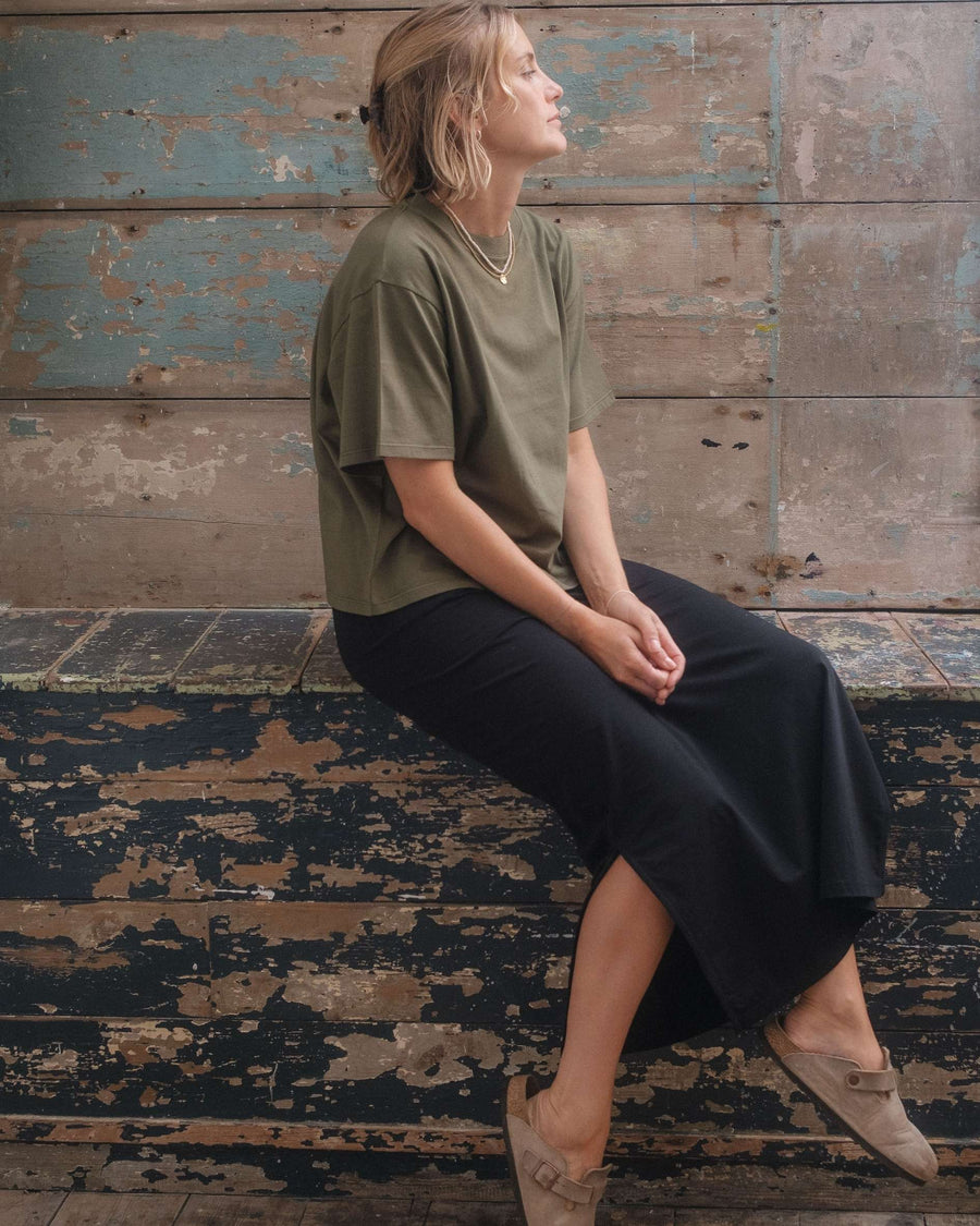 comfortable black skirt in organic cotton