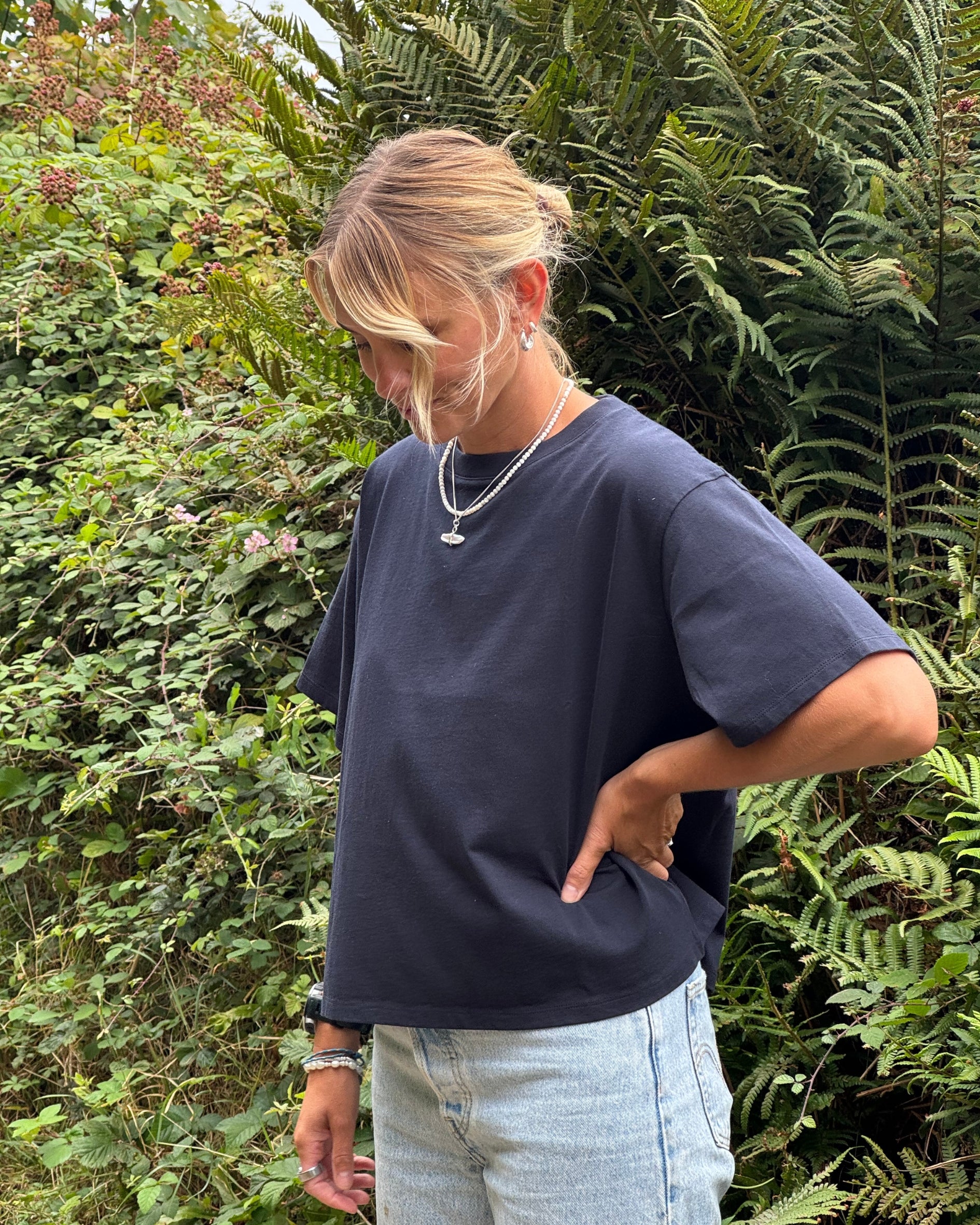 crew neck navy blue t shirt