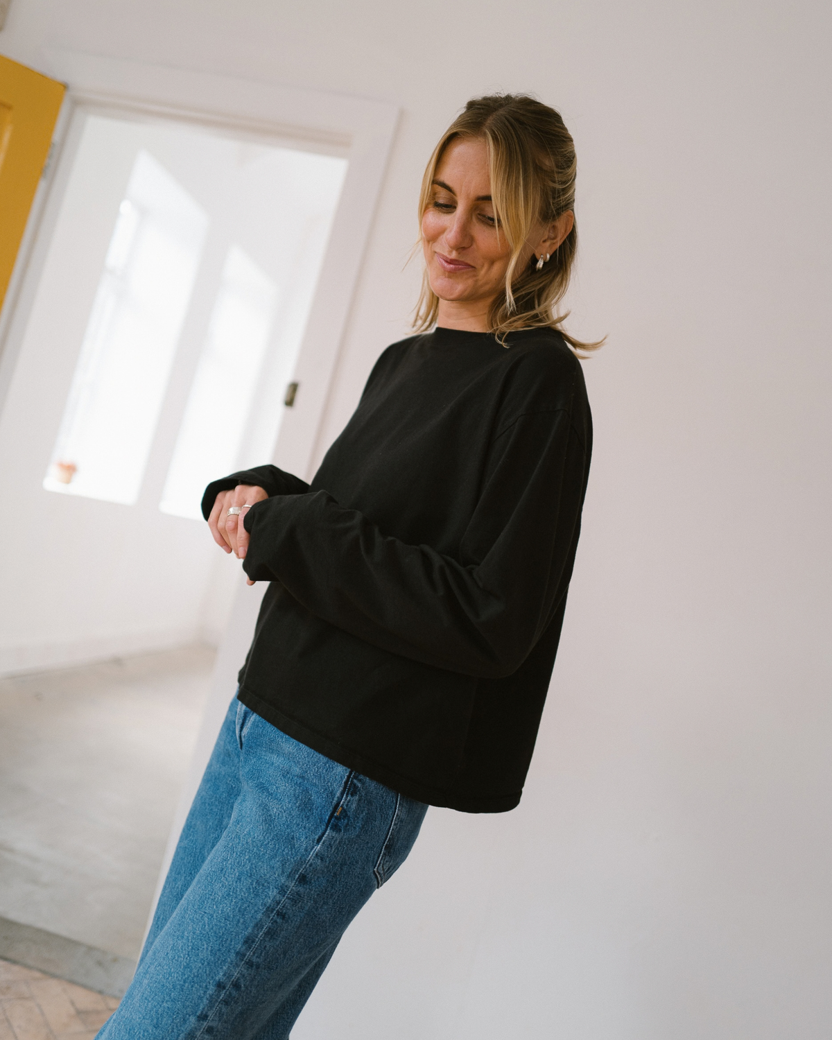 everyday_essential_shorter_length_organic_cotton_t-shirt