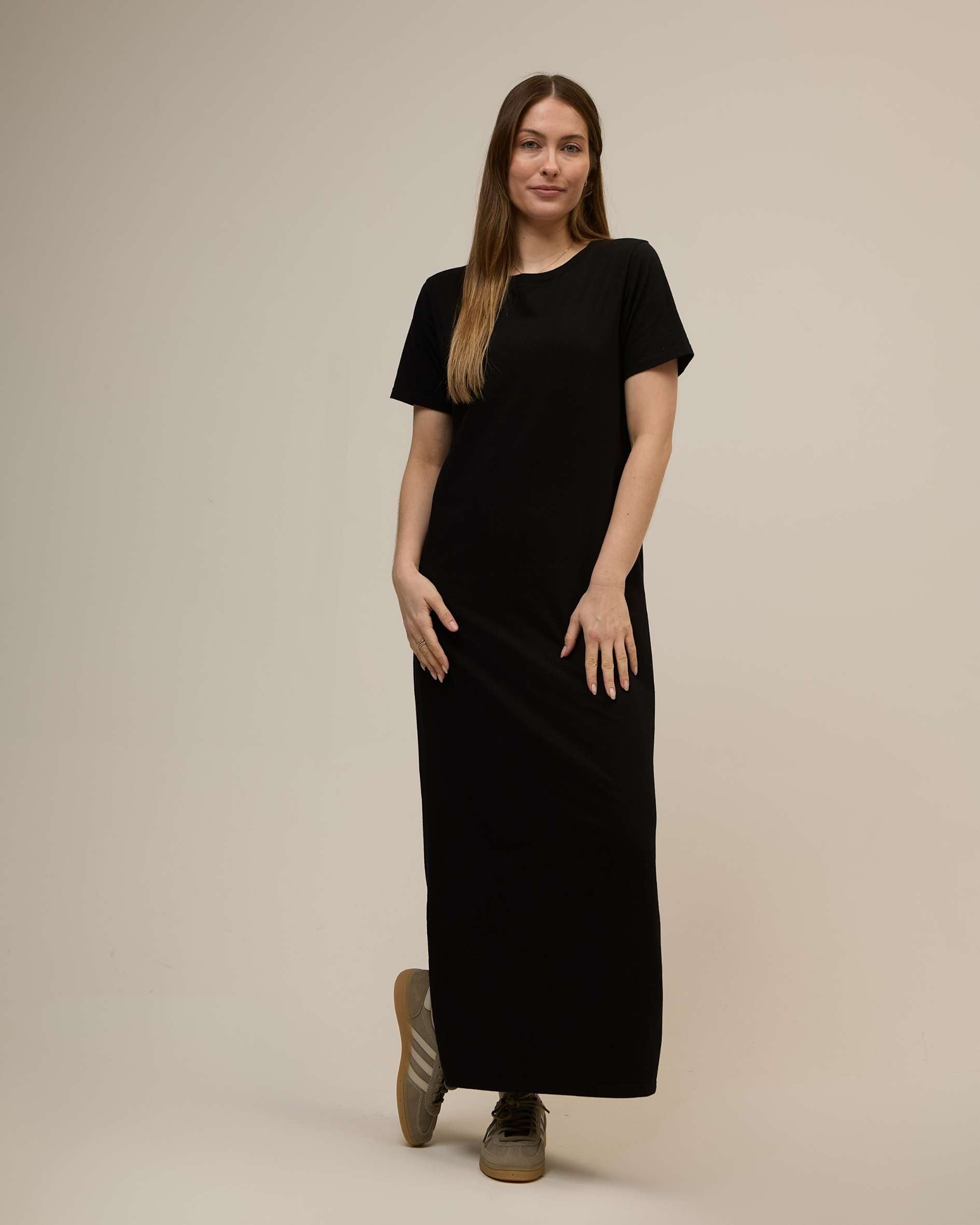 Elle Semi-Fitted Organic Cotton Crew Neck T-Shirt Dress Black | Ivy Clothing Elle Semi-Fitted Organic Cotton Crew Neck T-Shirt Dress Black | Ivy Clothing