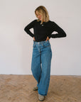 luxury_organic_cotton_t-shirt_in_navy