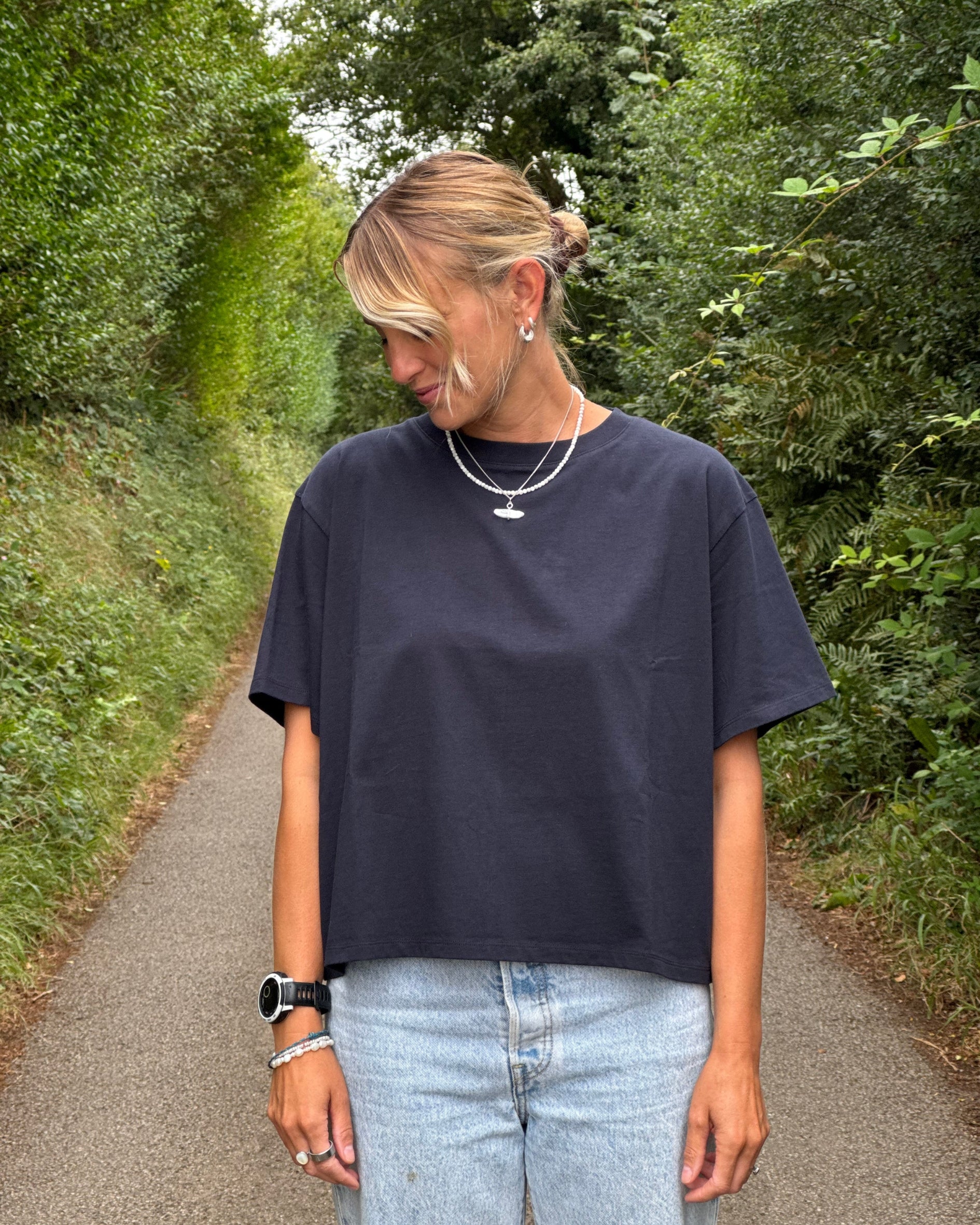 navy blue tee in organic cotton