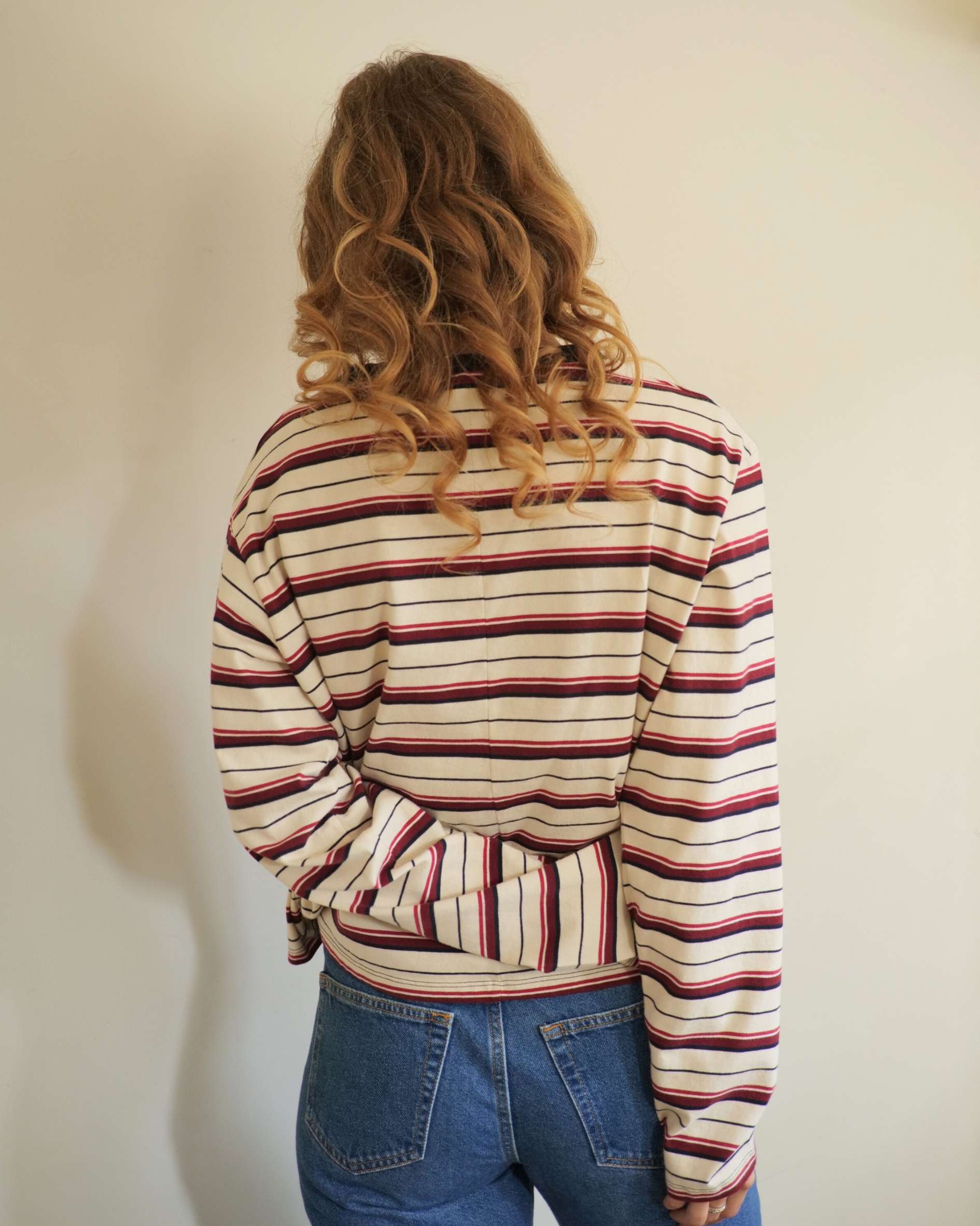 Long_sleeved_cropped_t-shirt