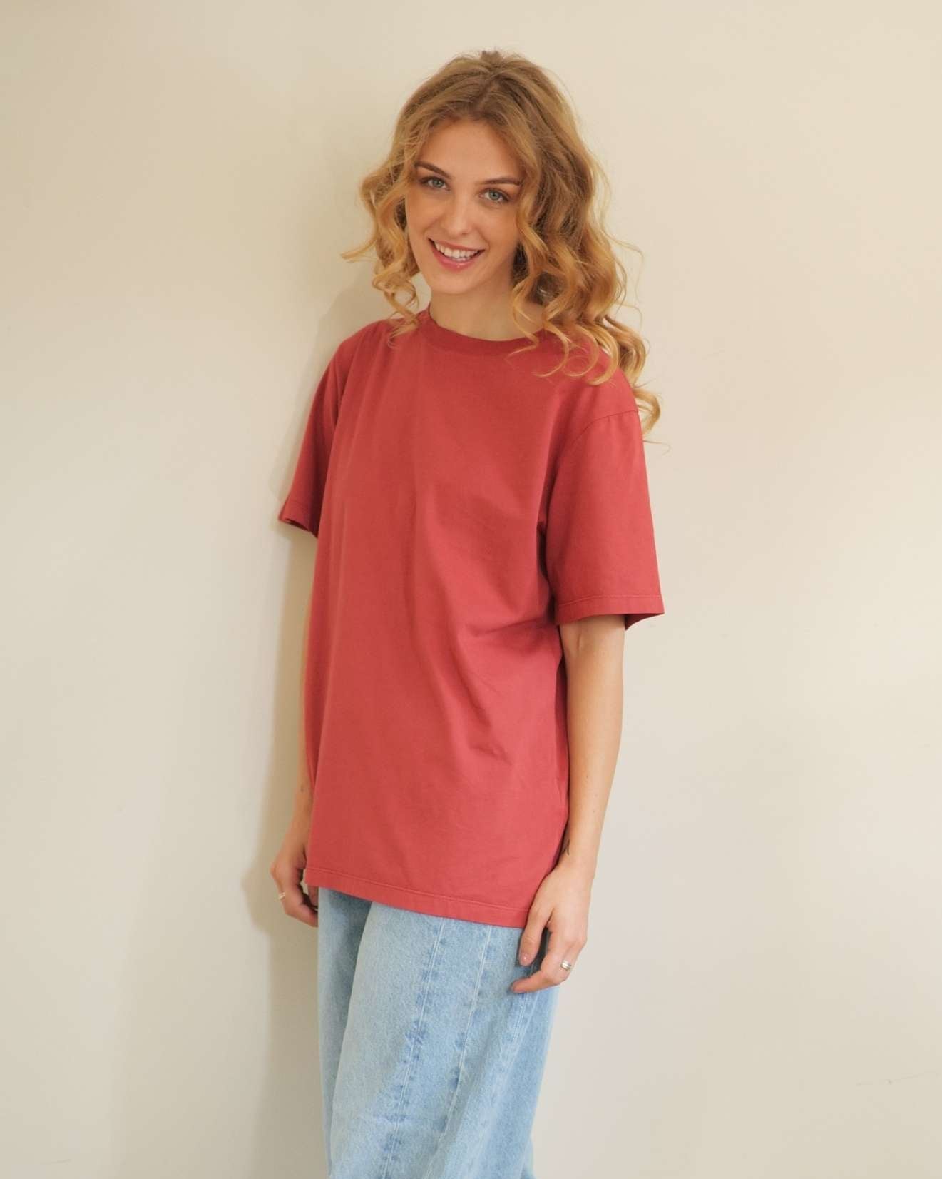 Terra_red_organic_cotton_boyfriend_t-shirt