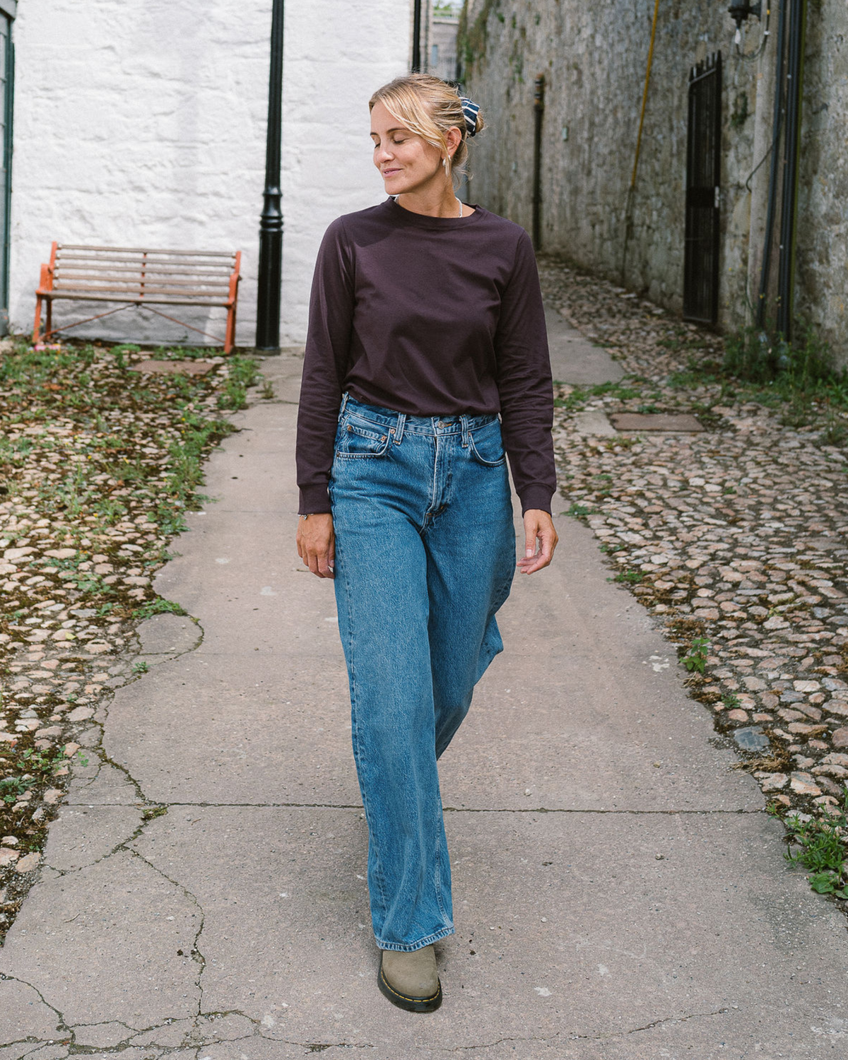 plum_t-shirt_in_organic_cotton_from_sustainable_brand