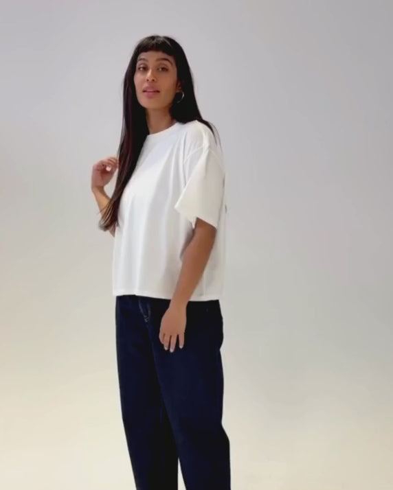 Hannah Midweight Organic Cotton Ecru T-Shirt product video