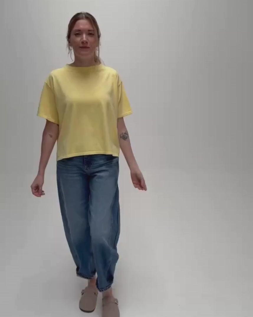 Hannah Midweight Organic Cotton Lemon T-Shirt product video