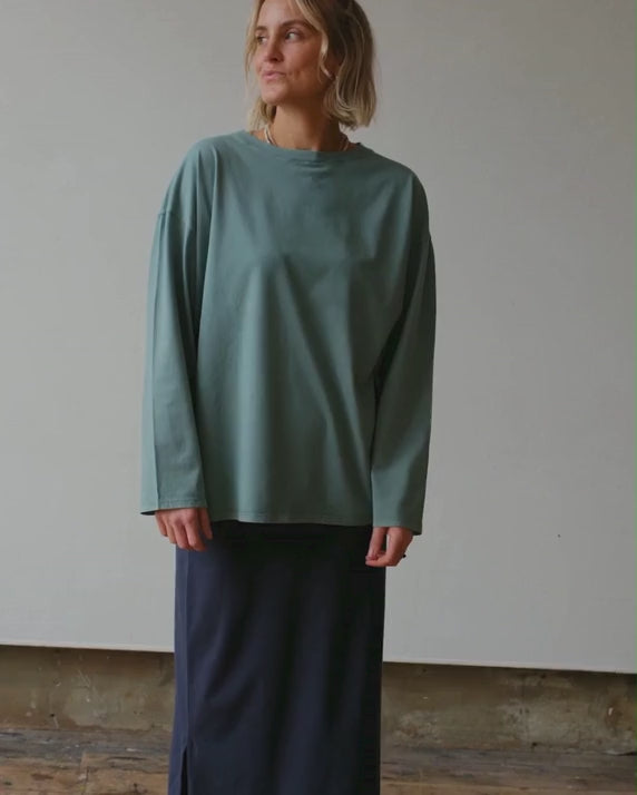 Maya Organic Cotton Ocean Green T-Shirt - product video