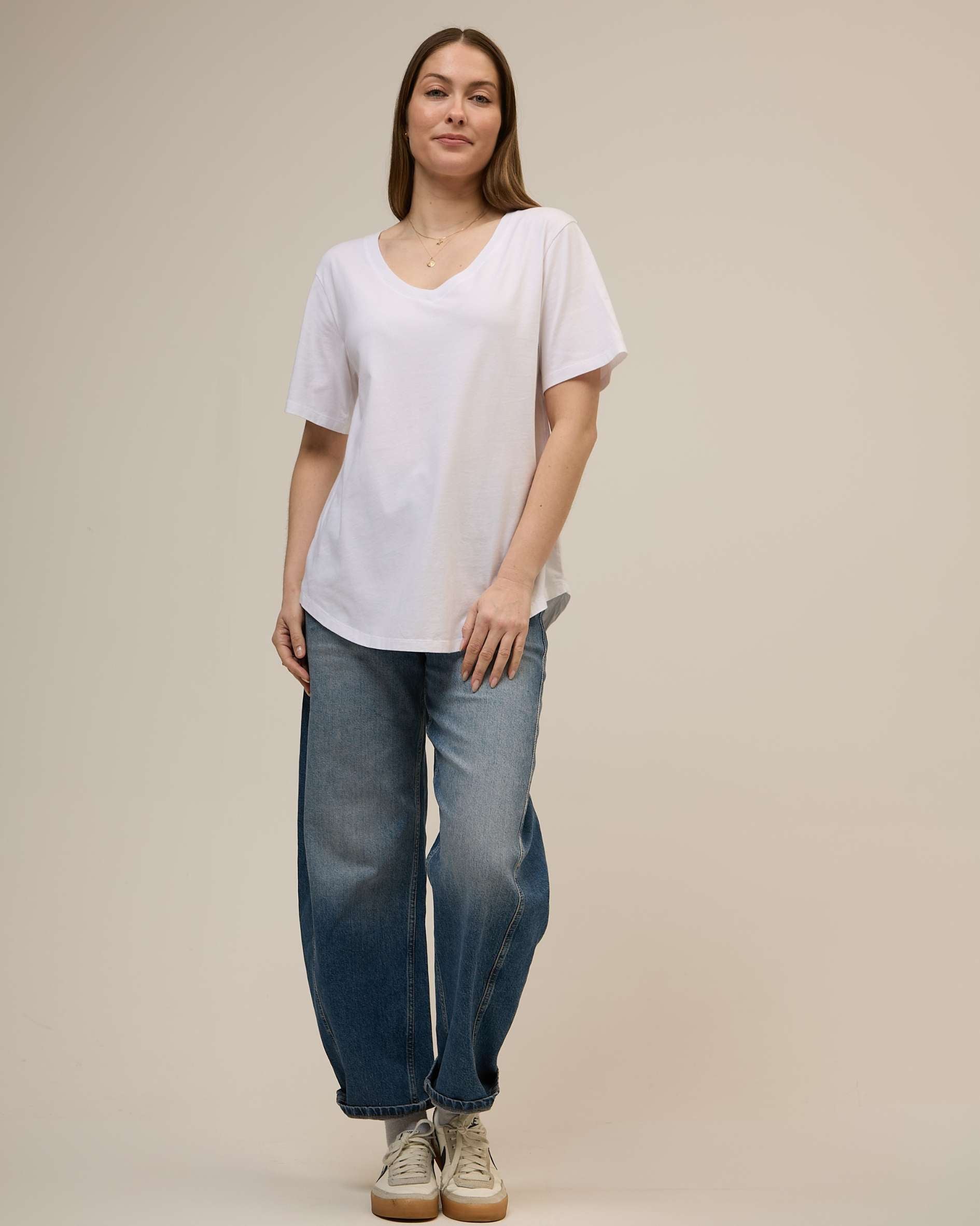 white v neck t shirt