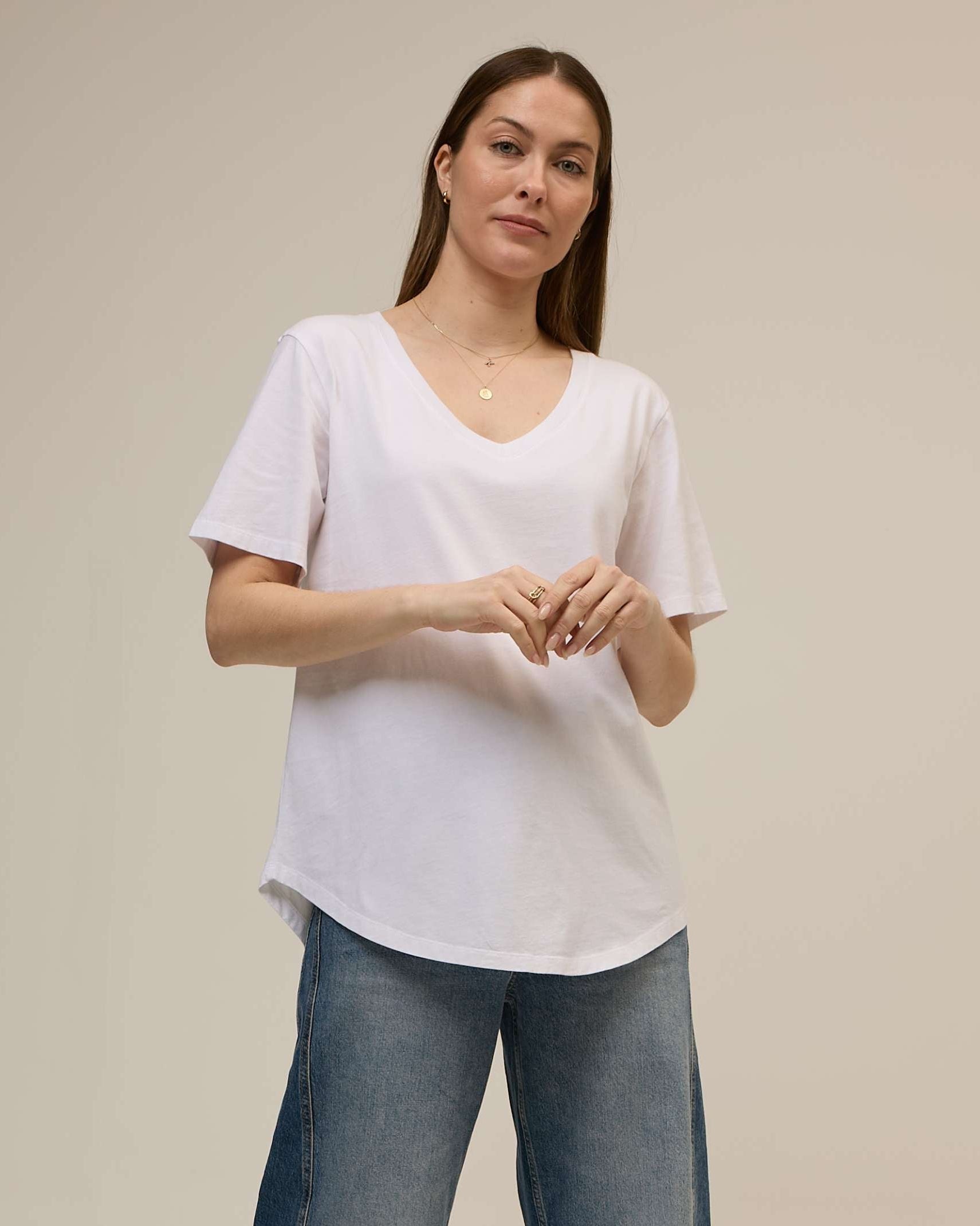 white v neck t shirt