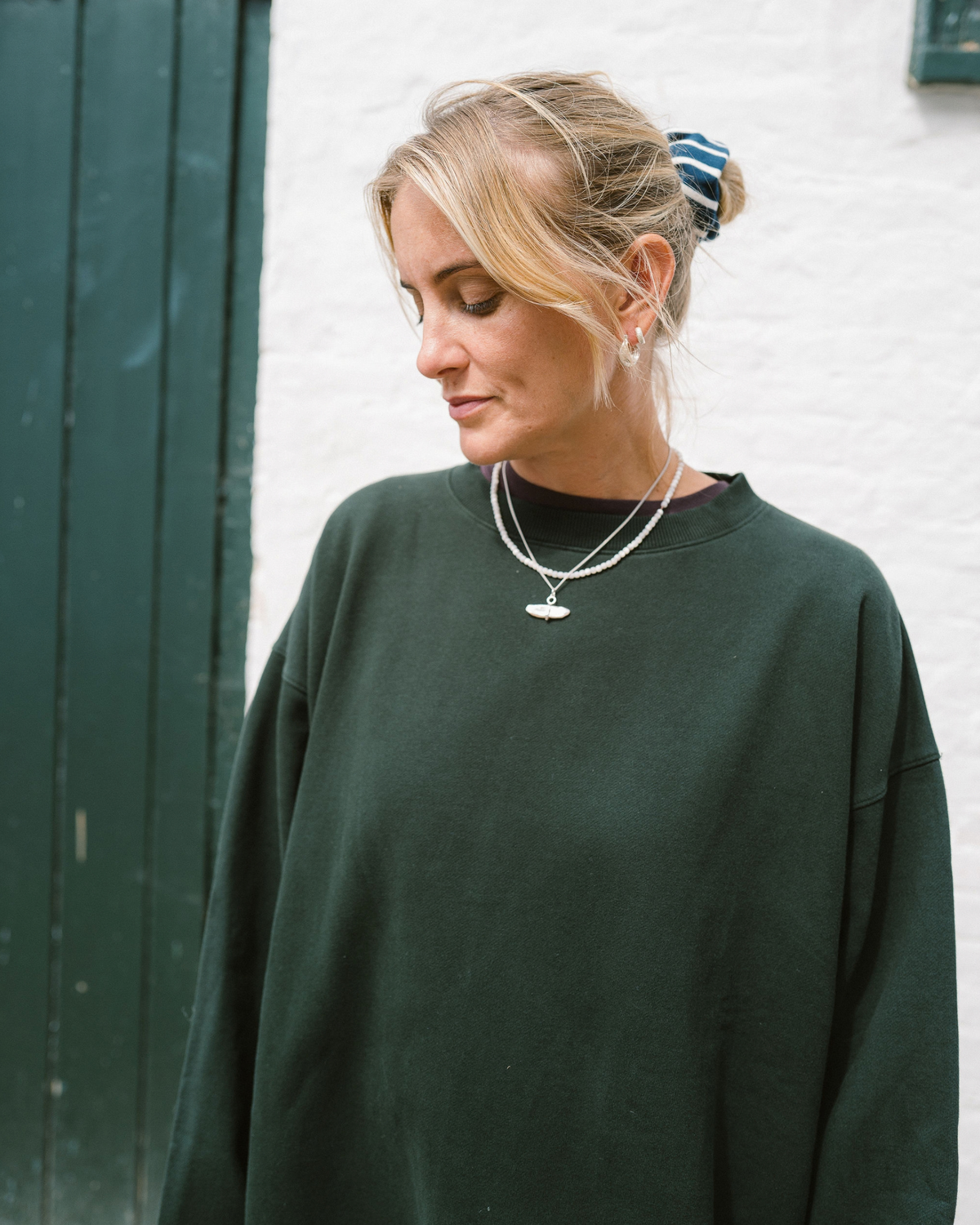 womens_dark_green_crew_neck_sweatshirt