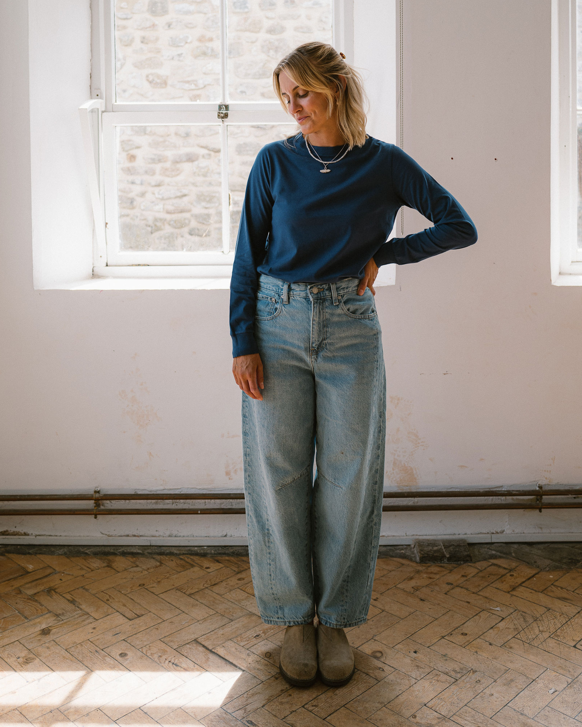 womens_essential_navy_t-shirt_in_organic_cotton