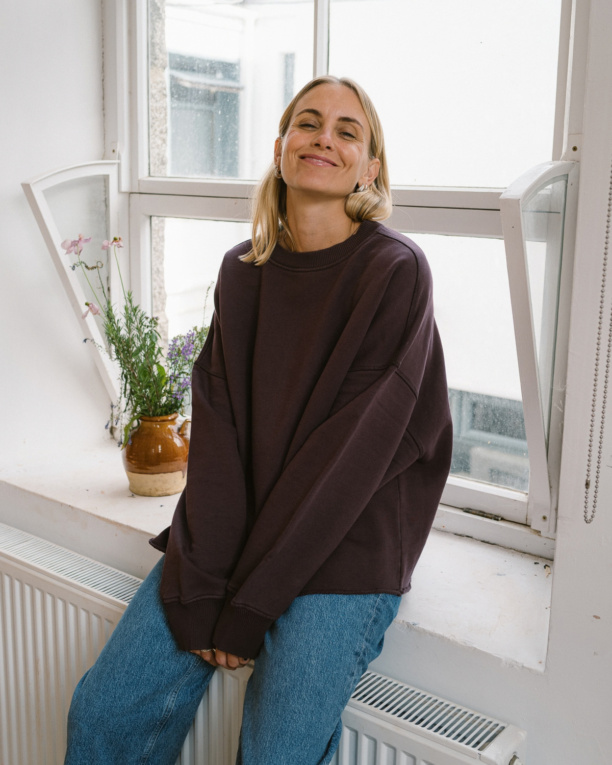 womens_plum_oversized_sweatshirt_in_organic_cotton