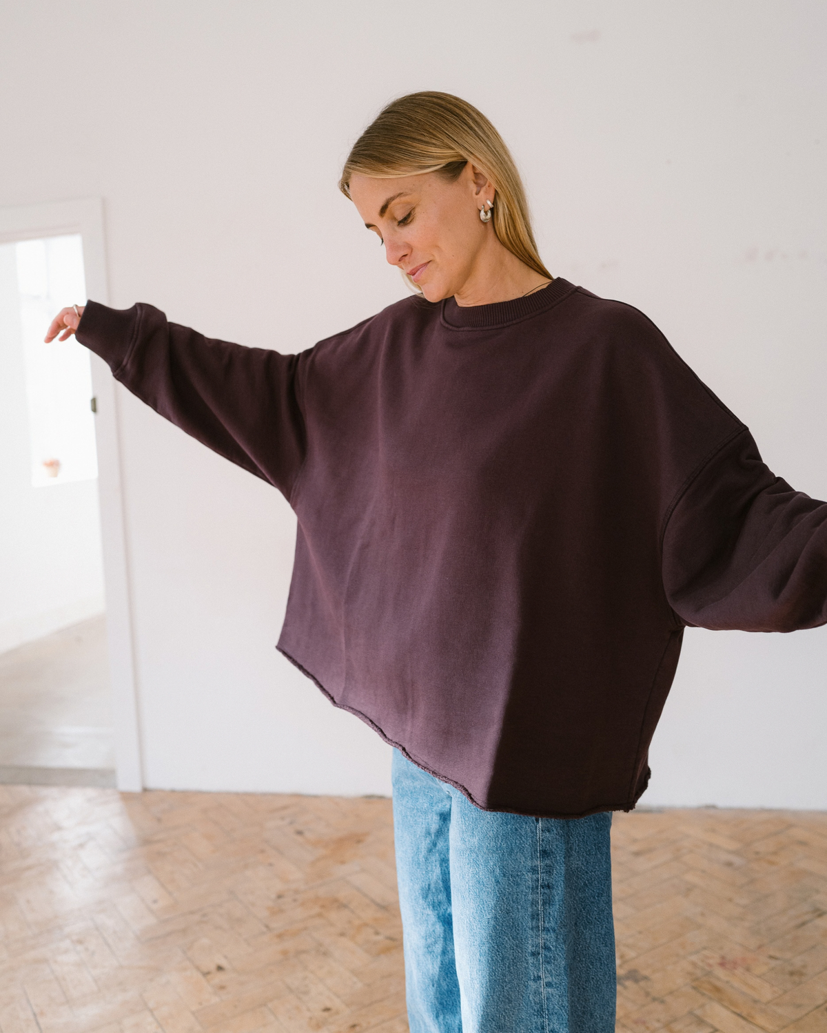 womens_plum_sweatshirt_with_raw_hem
