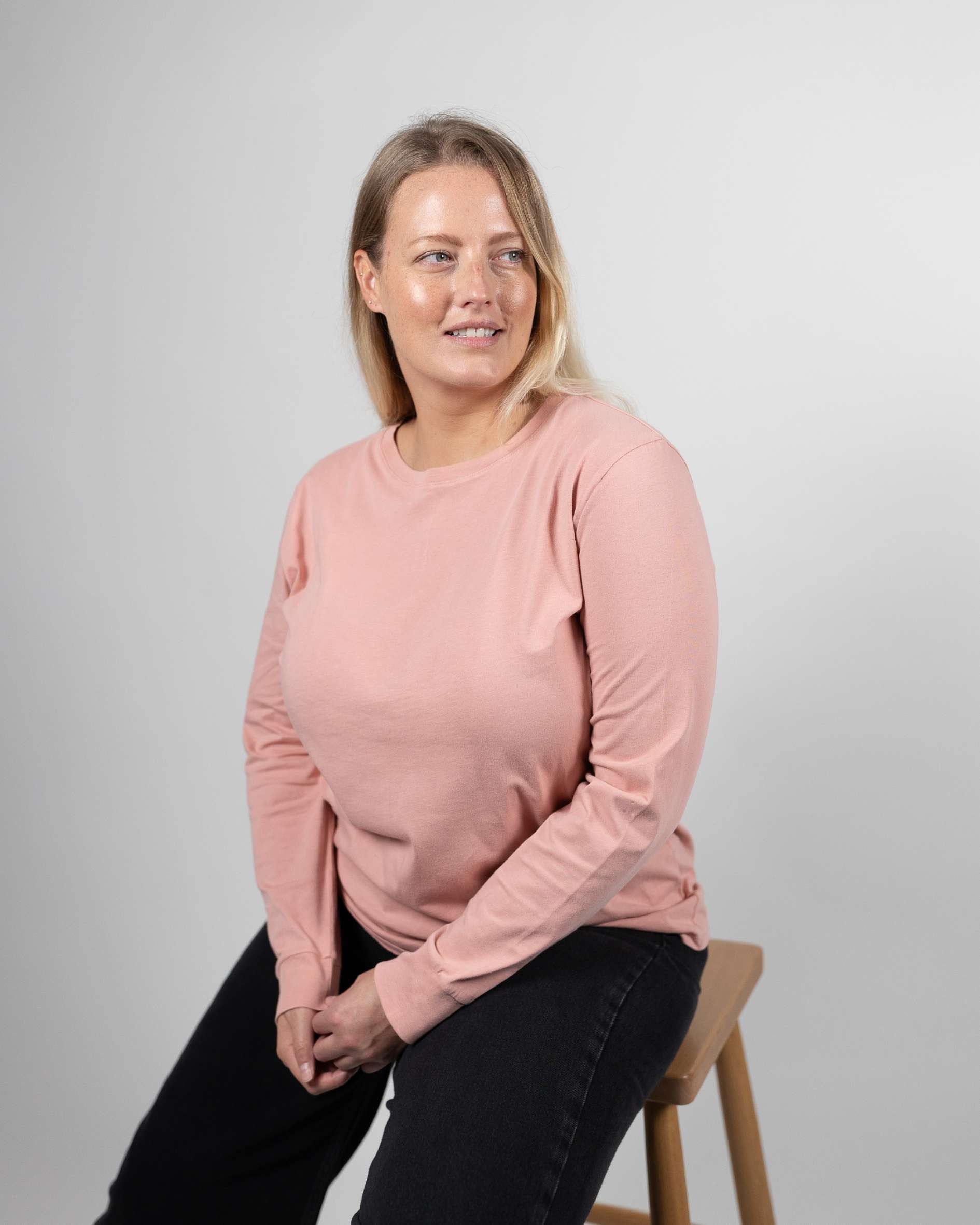 pink womens t shirts